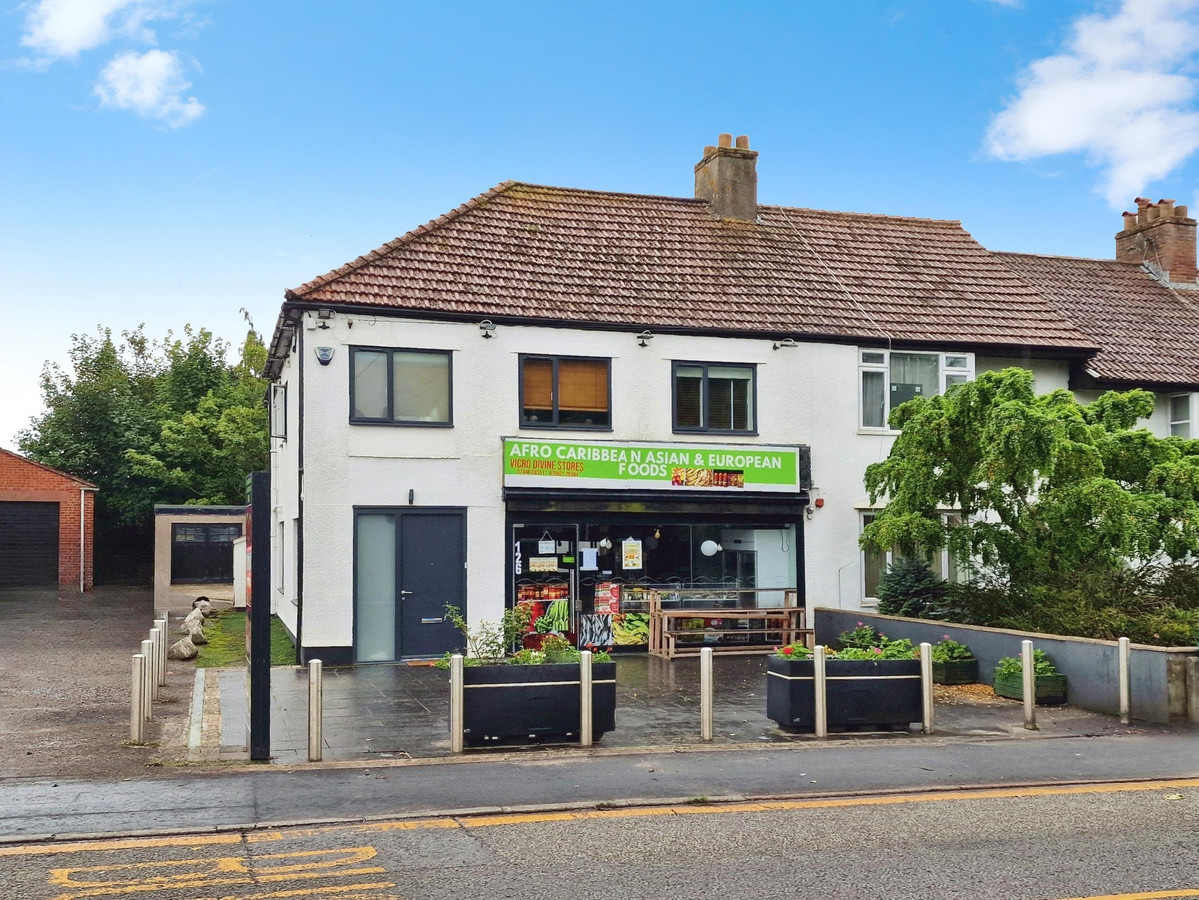 2 bedroom Apartment To Let