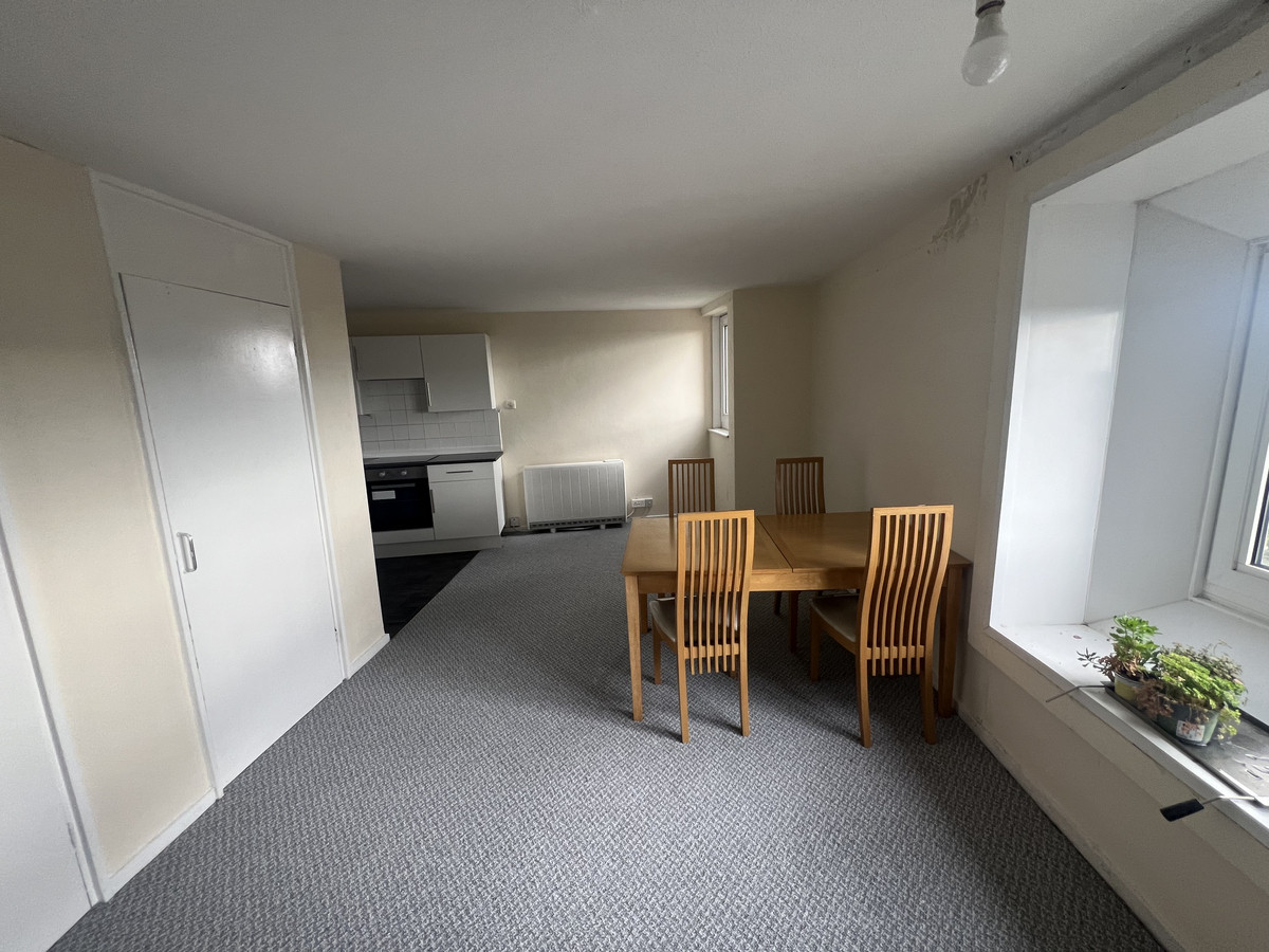 1 bedroom Studio flat To Let