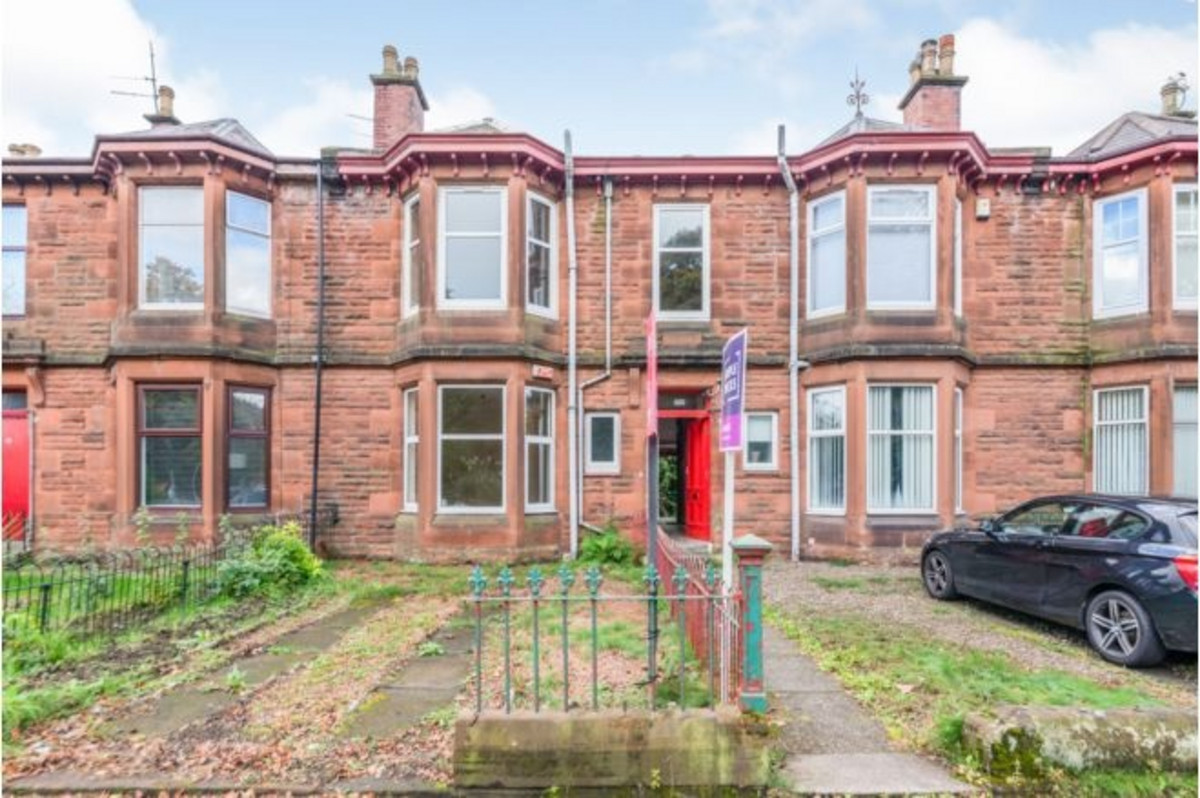 3 bedroom Maisonette To Let