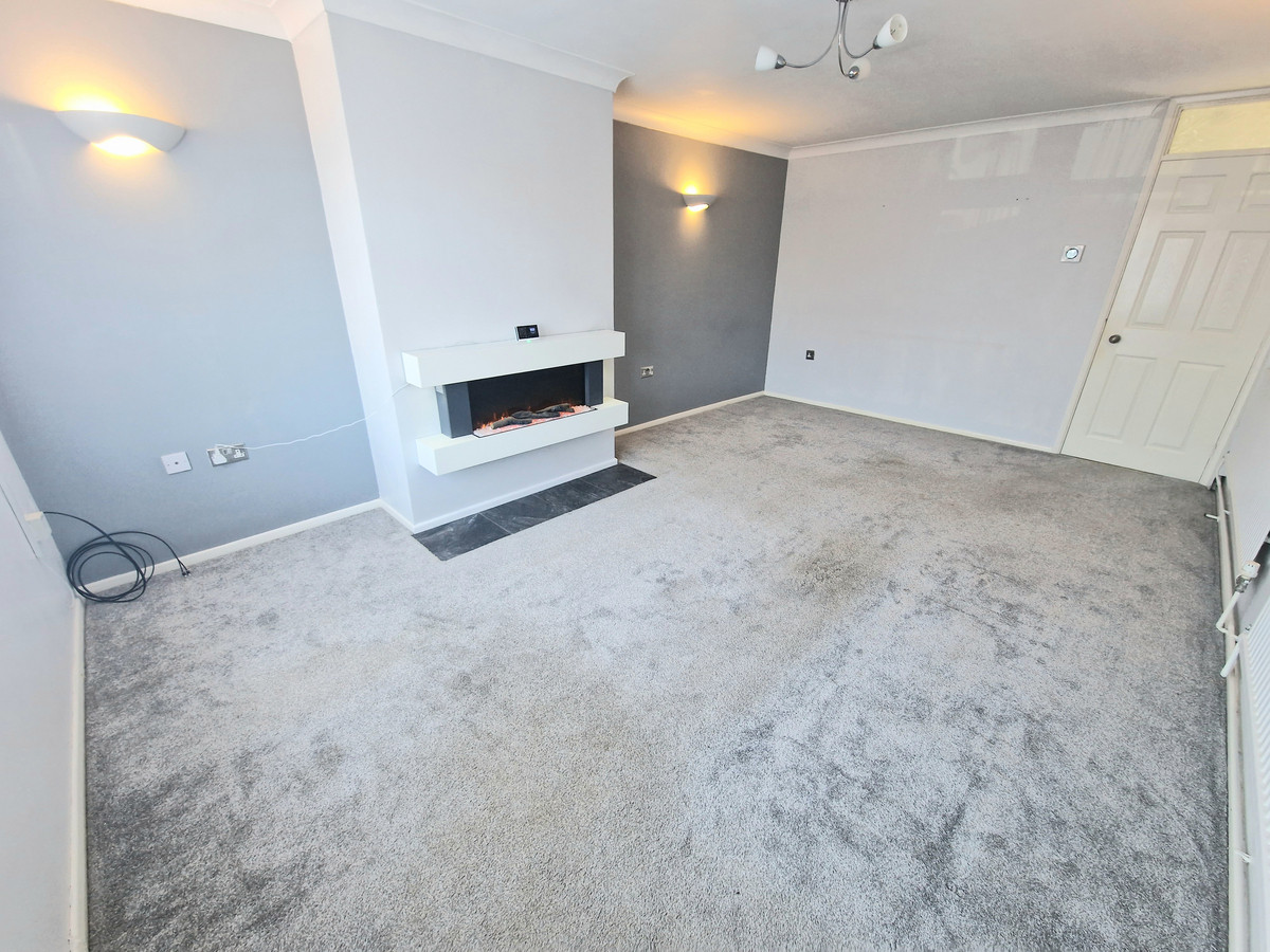 2 bedroom Bungalow To Let