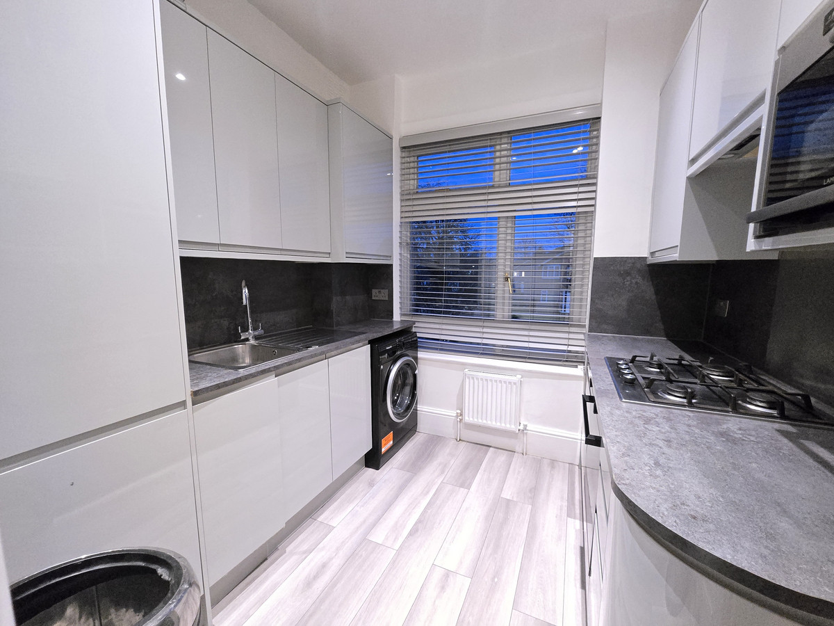 2 bedroom Maisonette To Let