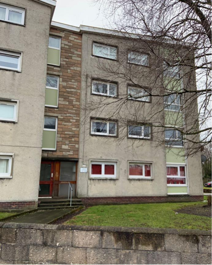 2 bedroom Flat To Let