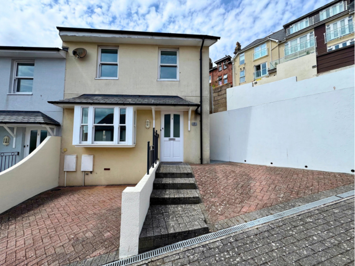 2 bedroom House (unspecified) To Let