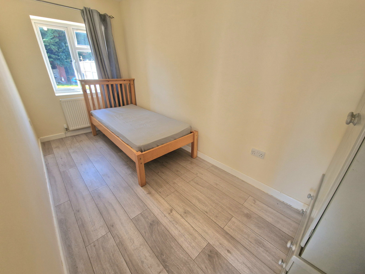 4 bedroom House (unspecified) To Let