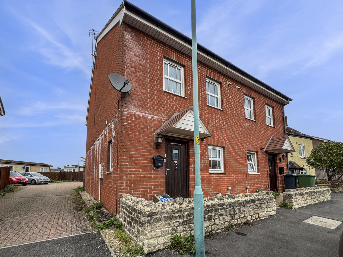 4 bedroom Town house To Let