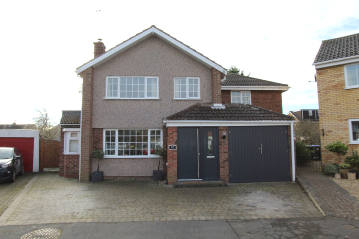 5 bedroom House (unspecified) For Sale