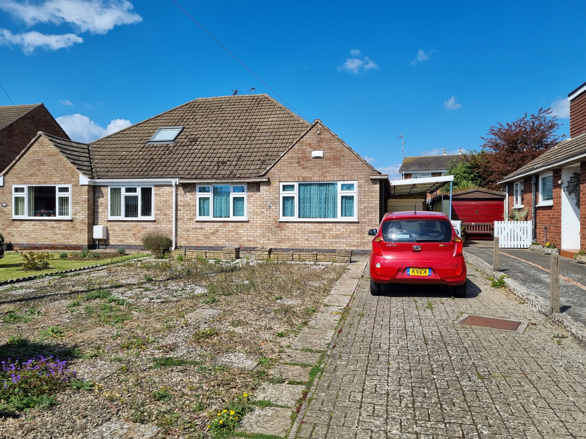 2 bedroom House (unspecified) For Sale
