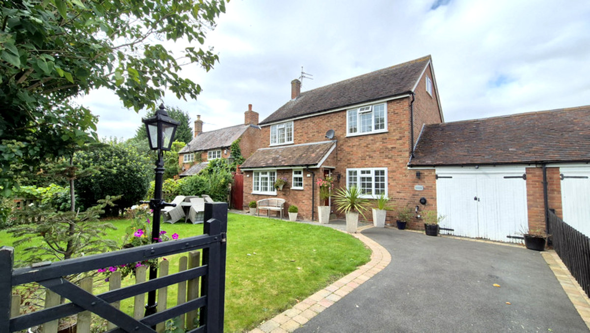 3 bedroom House (unspecified) For Sale