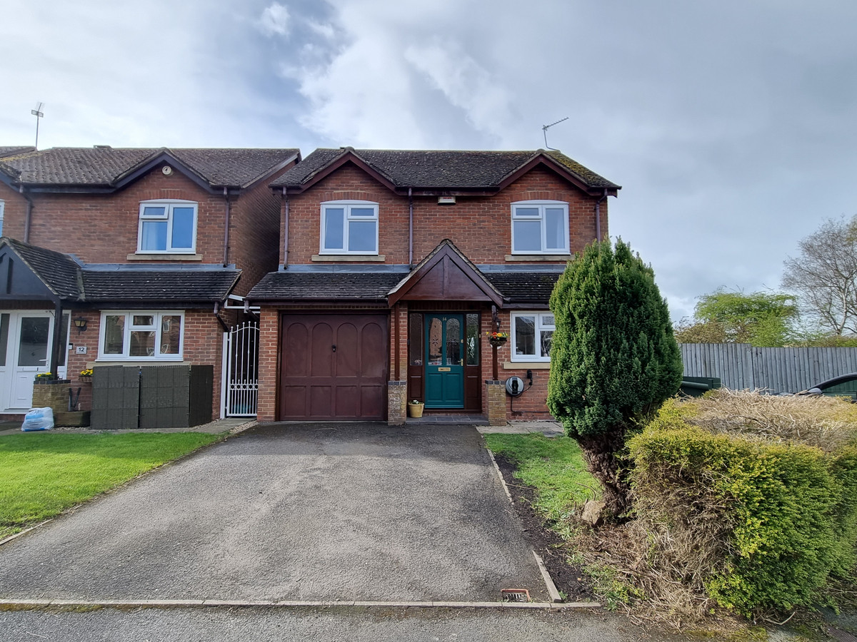 4 bedroom House (unspecified) For Sale