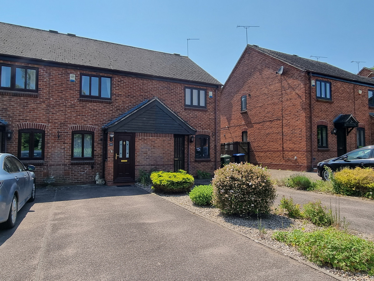 2 bedroom House (unspecified) For Sale