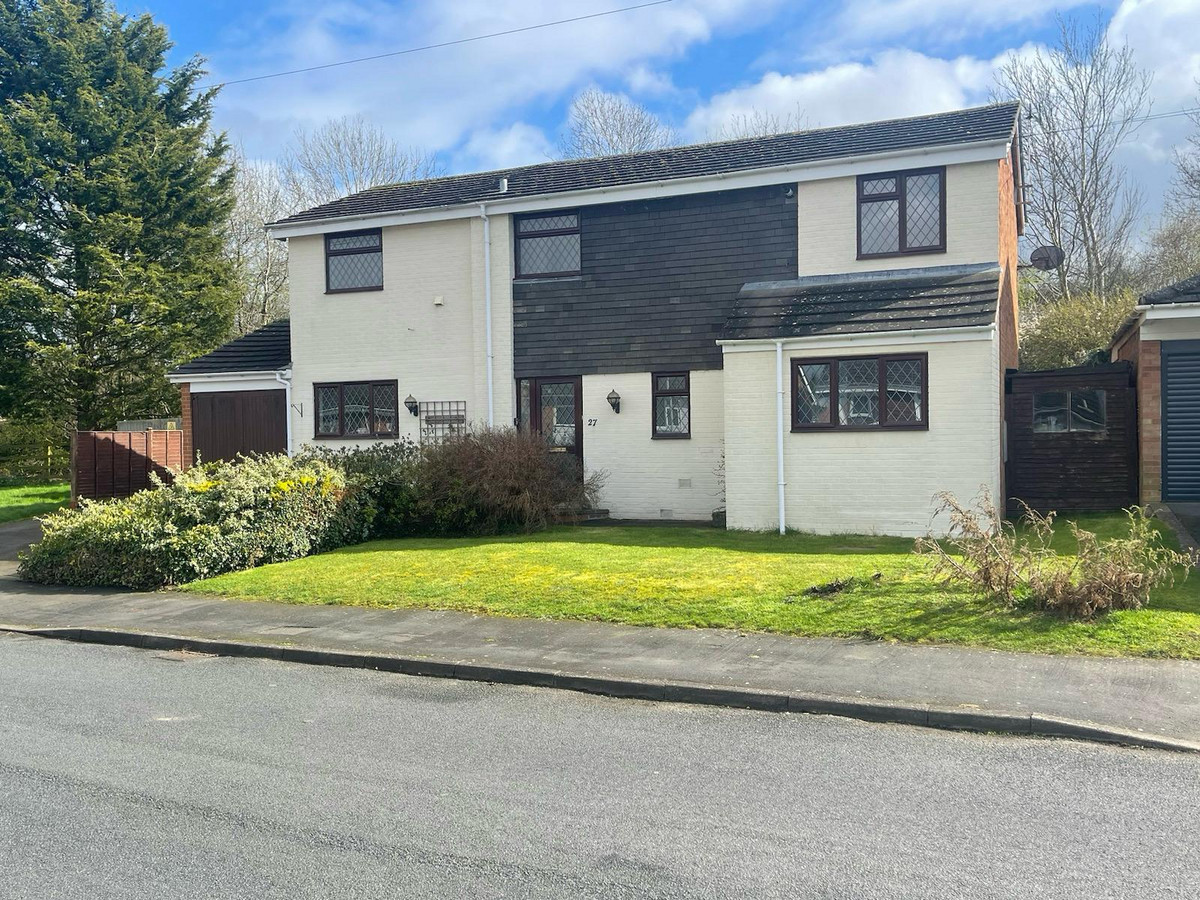 4 bedroom Detached house For Sale