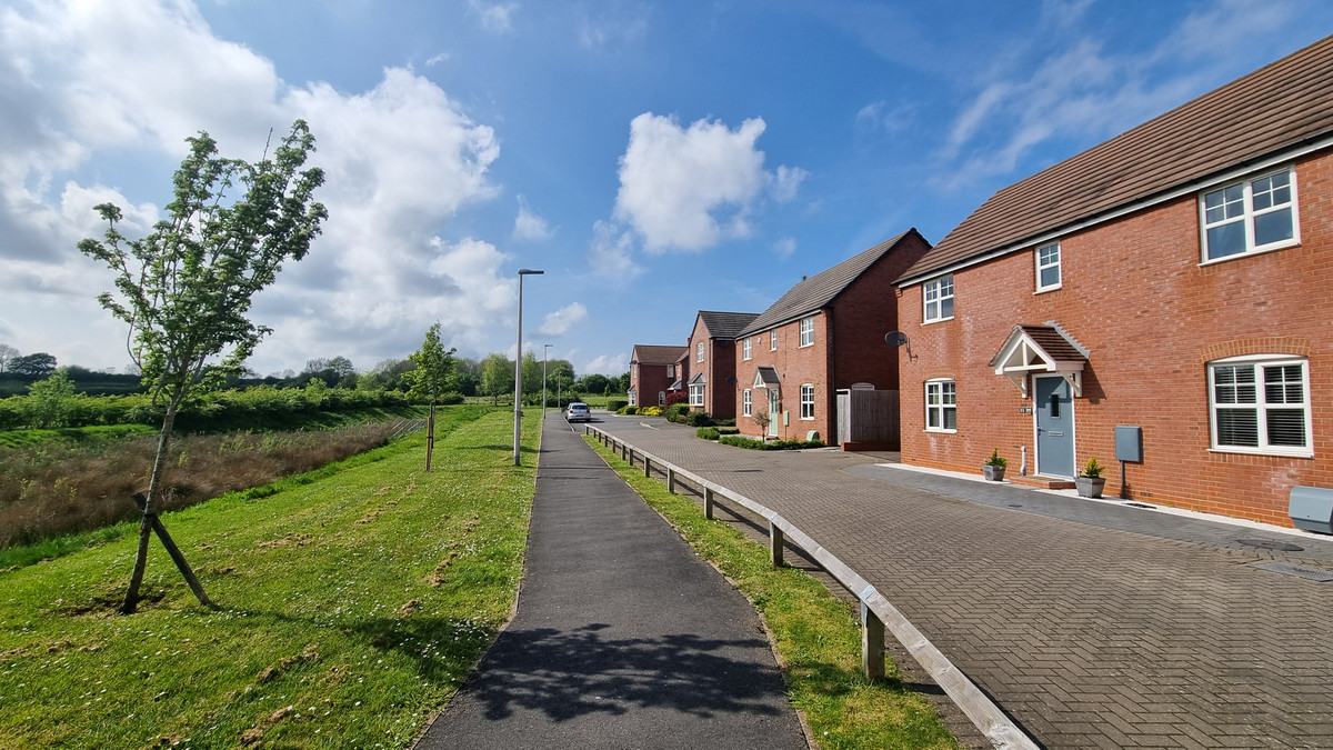 4 bedroom House (unspecified) For Sale