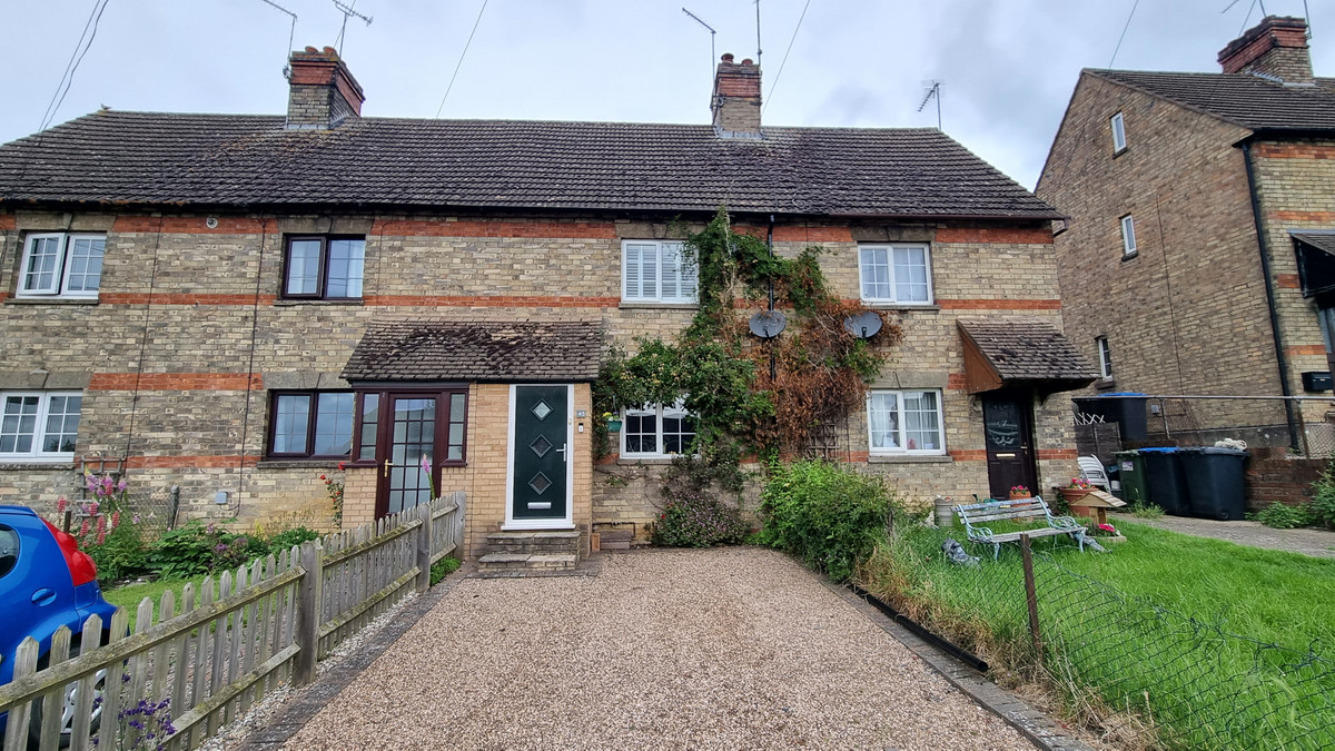 2 bedroom House (unspecified) For Sale
