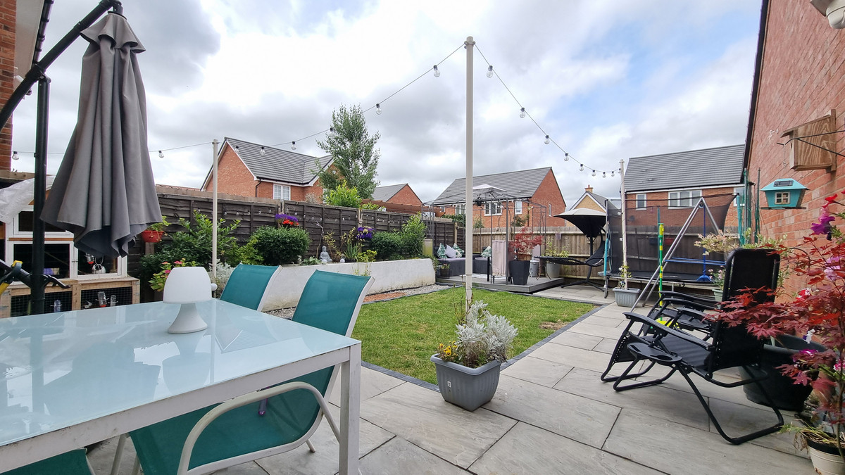 4 bedroom Detached house For Sale
