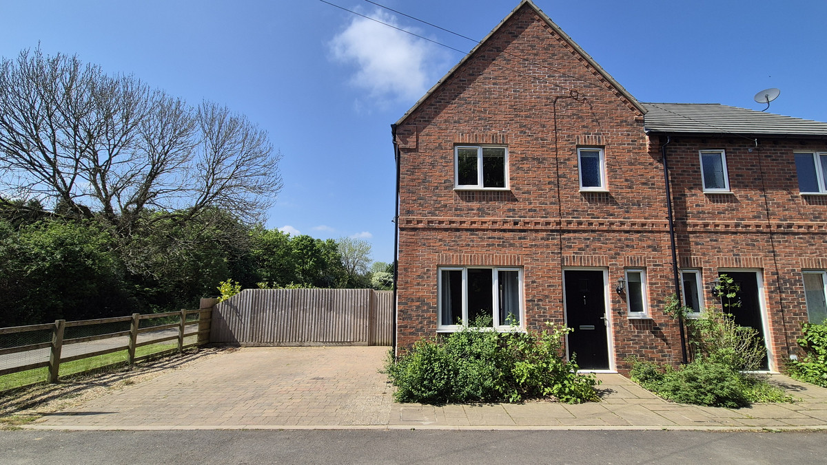 3 bedroom House (unspecified) For Sale