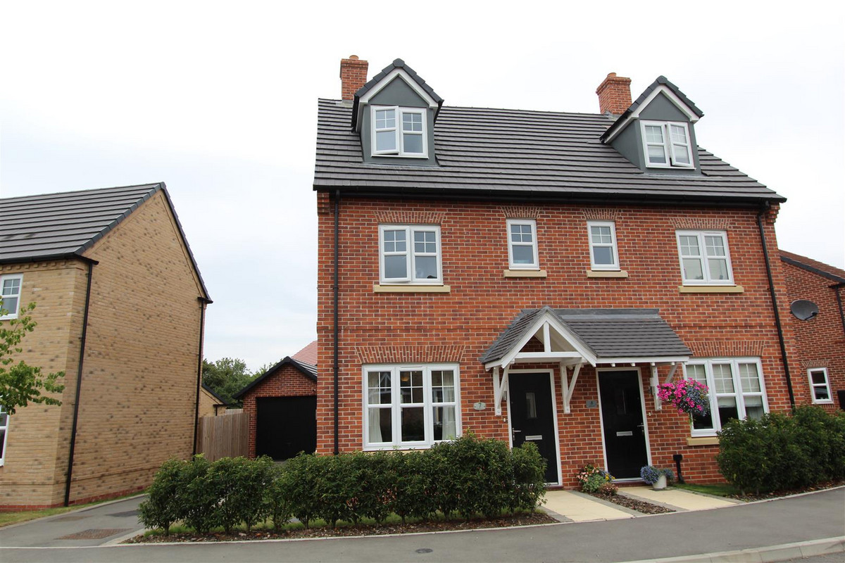 3 bedroom House (unspecified) For Sale