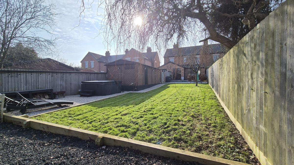 3 bedroom House (unspecified) For Sale