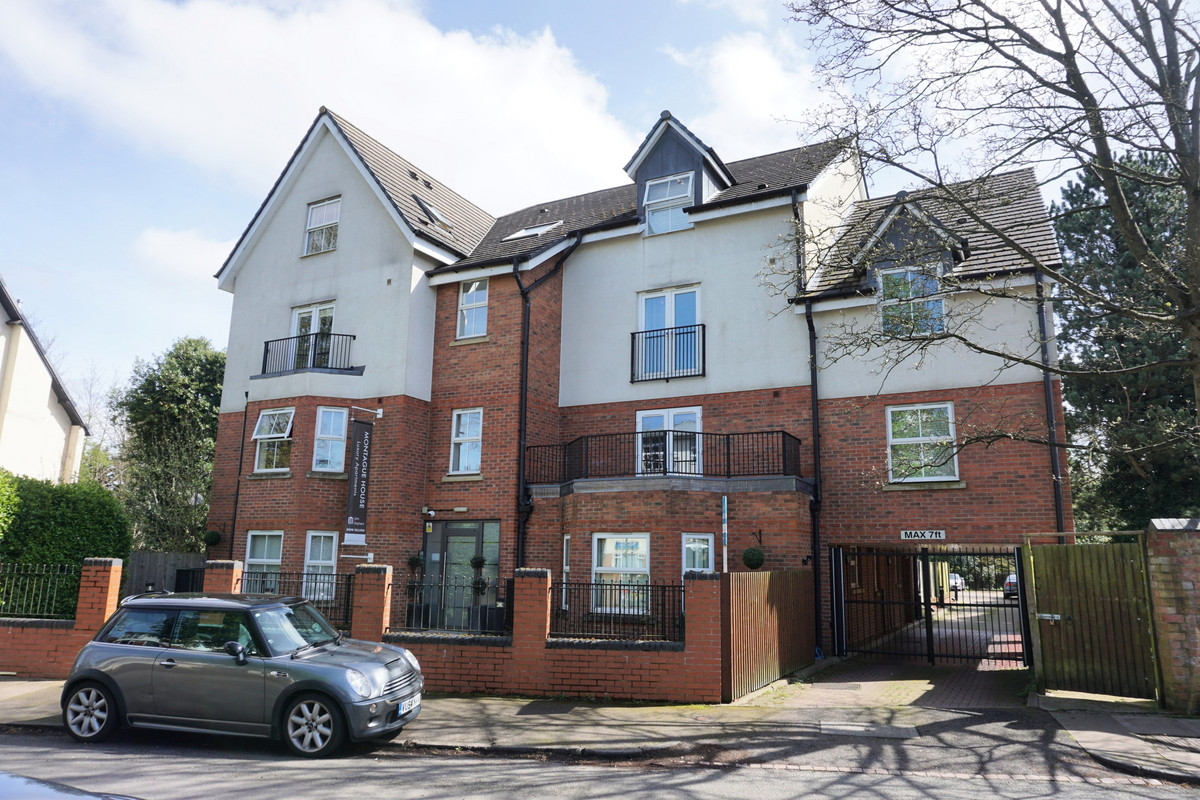 2 bedroom Apartment For Sale