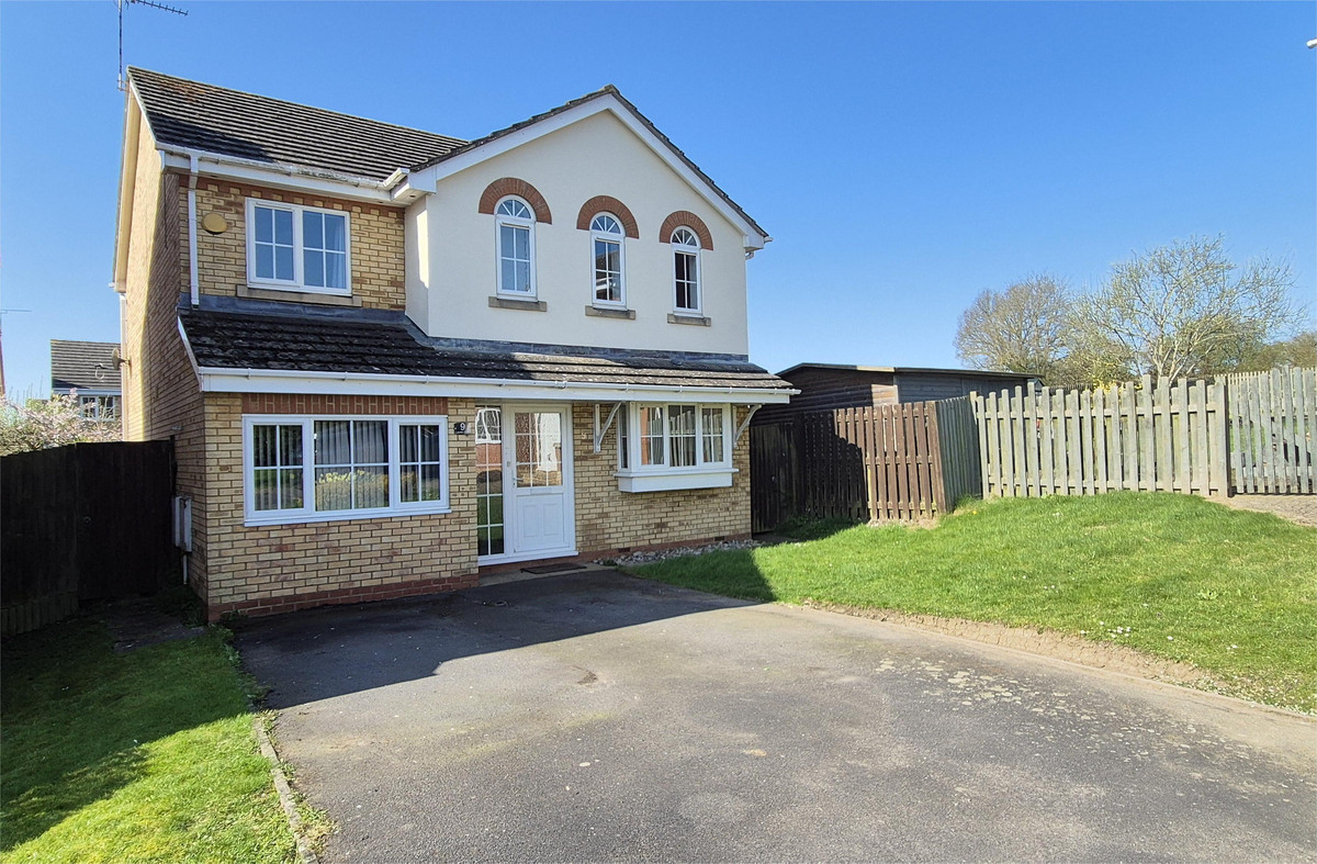 4 bedroom Detached house For Sale