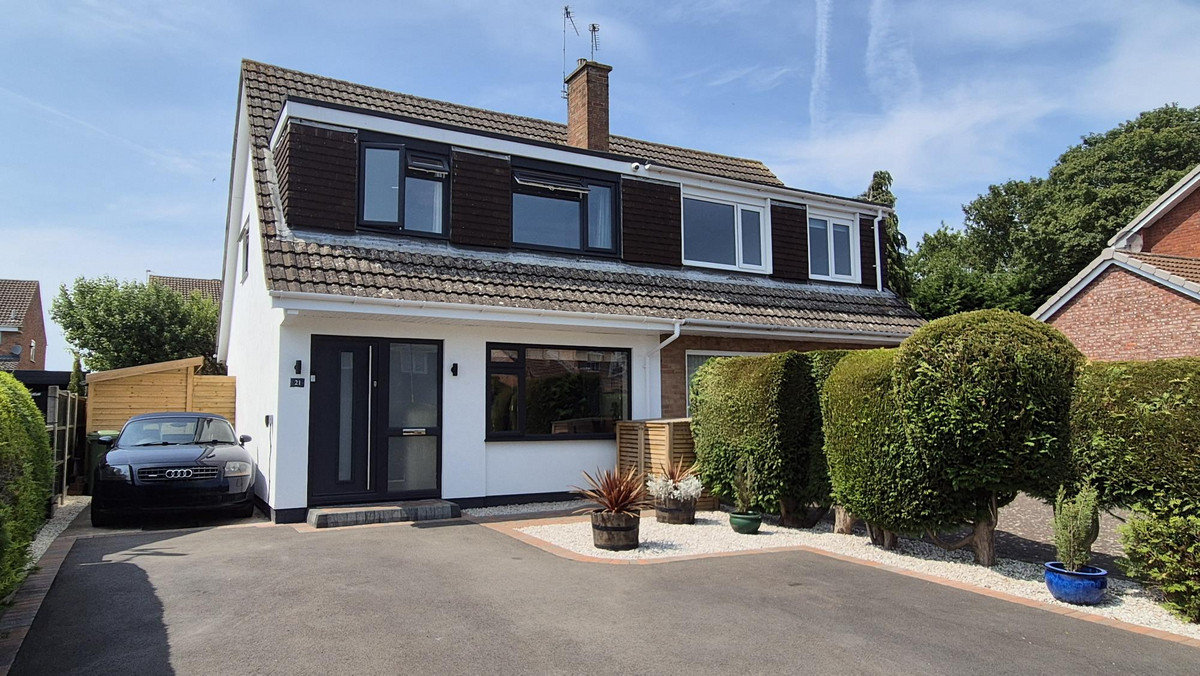 3 bedroom House (unspecified) For Sale