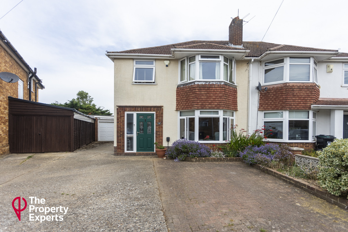 3 bedroom Semi-detached house For Sale