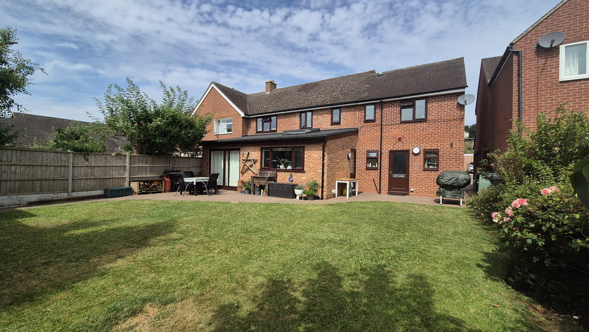5 bedroom House (unspecified) For Sale