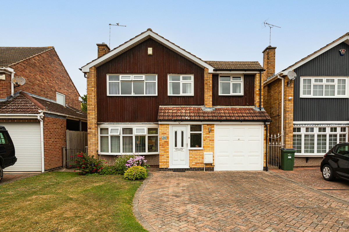 4 bedroom Detached house For Sale