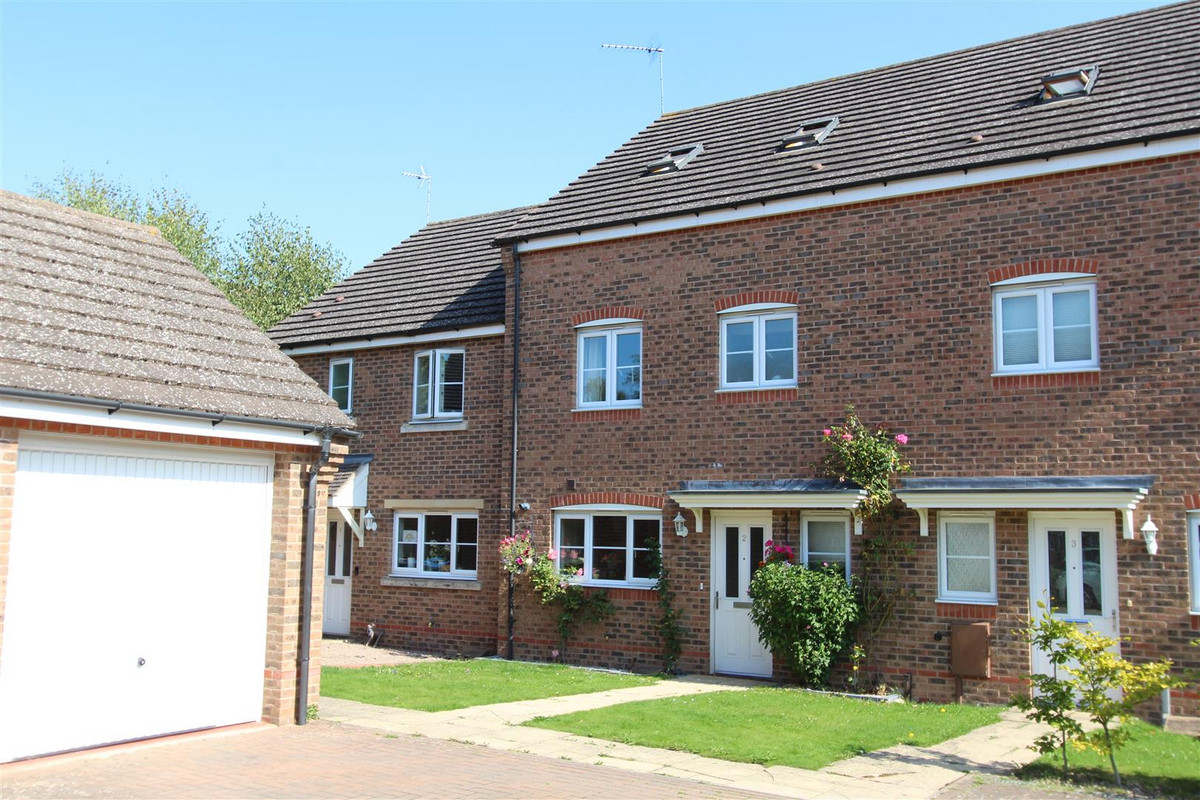 4 bedroom House (unspecified) For Sale