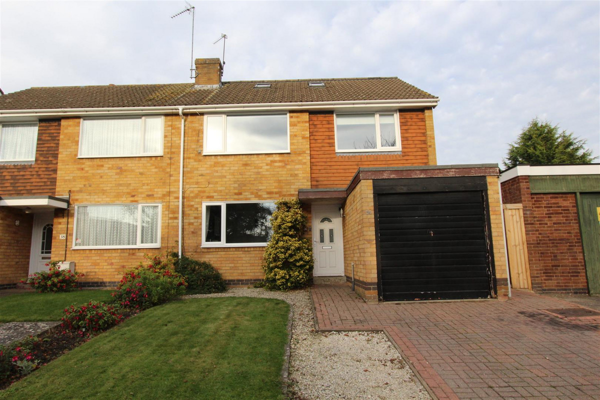 4 bedroom House (unspecified) For Sale