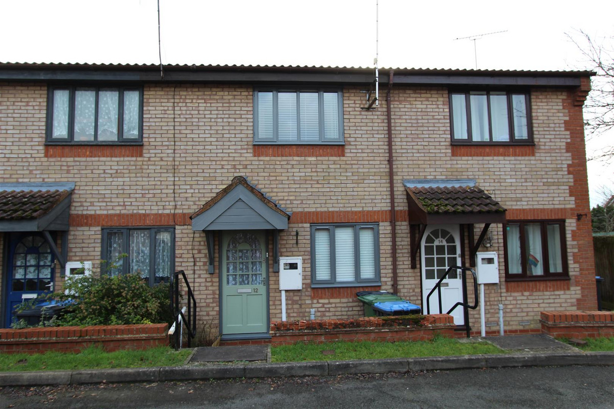 2 bedroom House (unspecified) For Sale