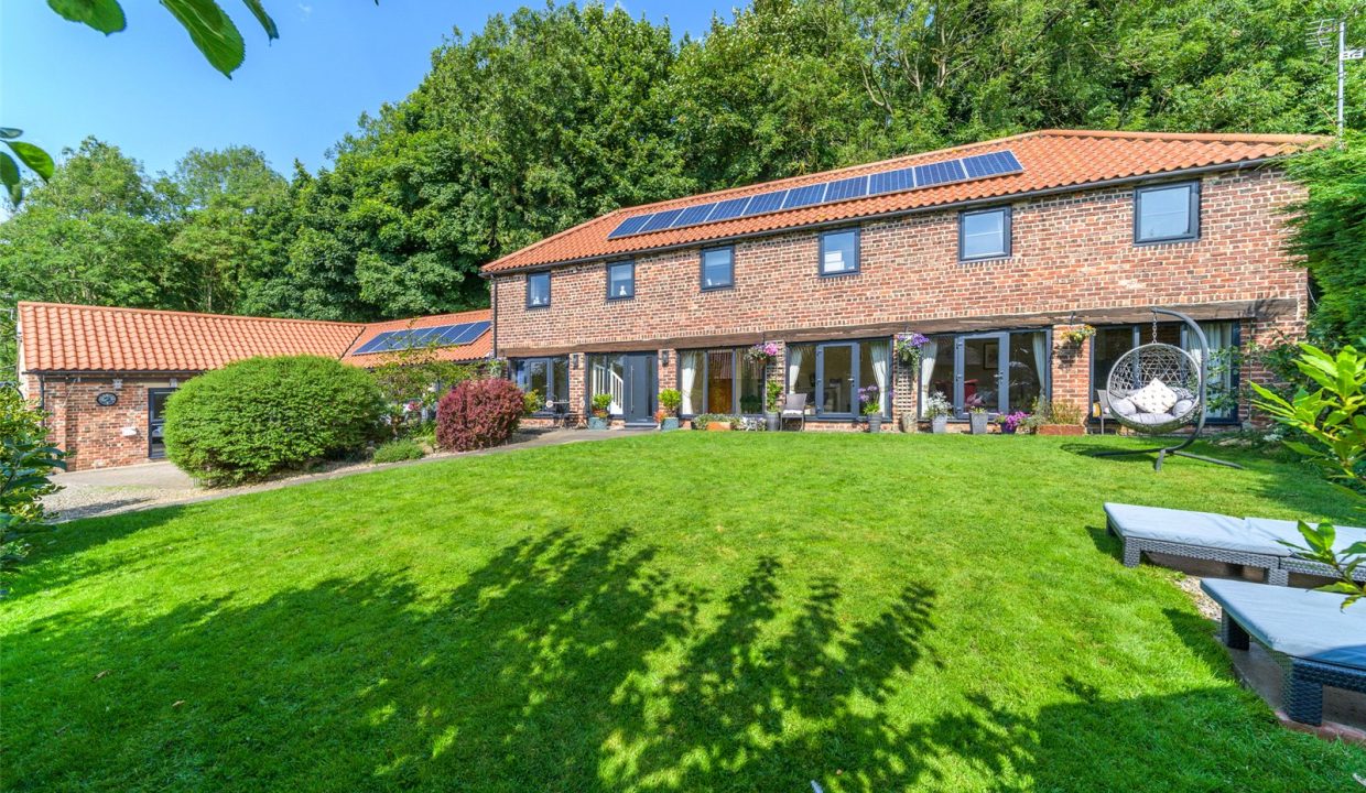 5 bedroom House (unspecified) For Sale