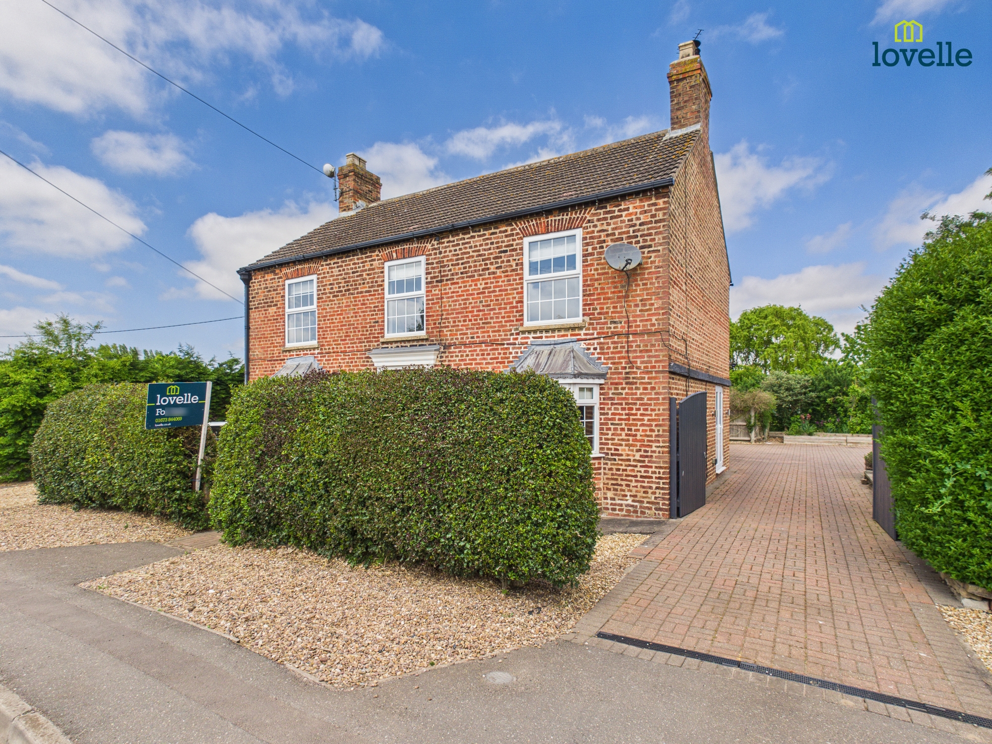 5 bedroom Detached house For Sale