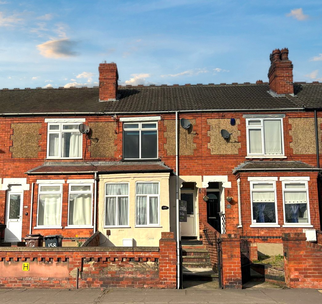 3 bedroom Terraced House For Sale