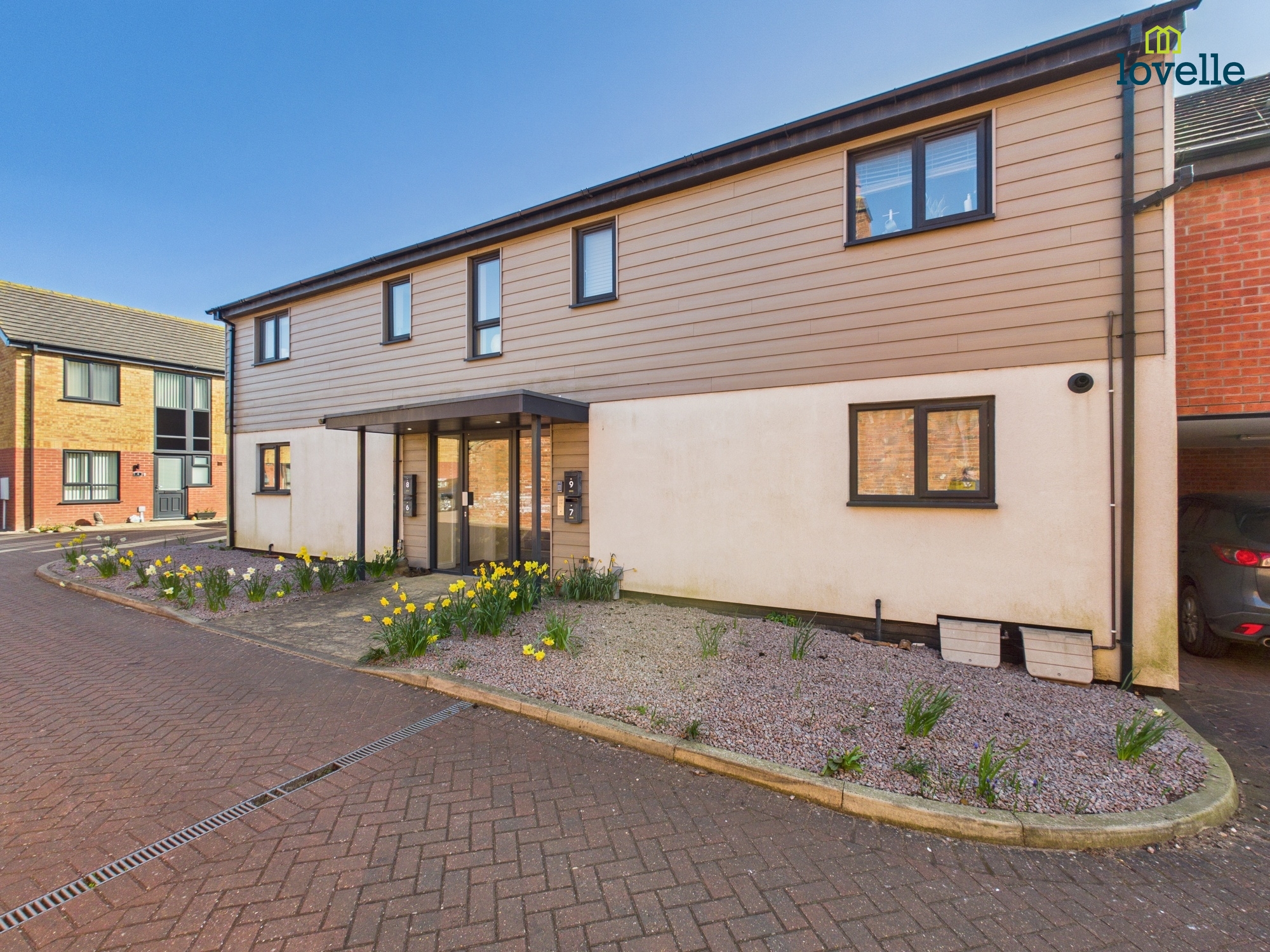 2 bedroom Flat Under Offer