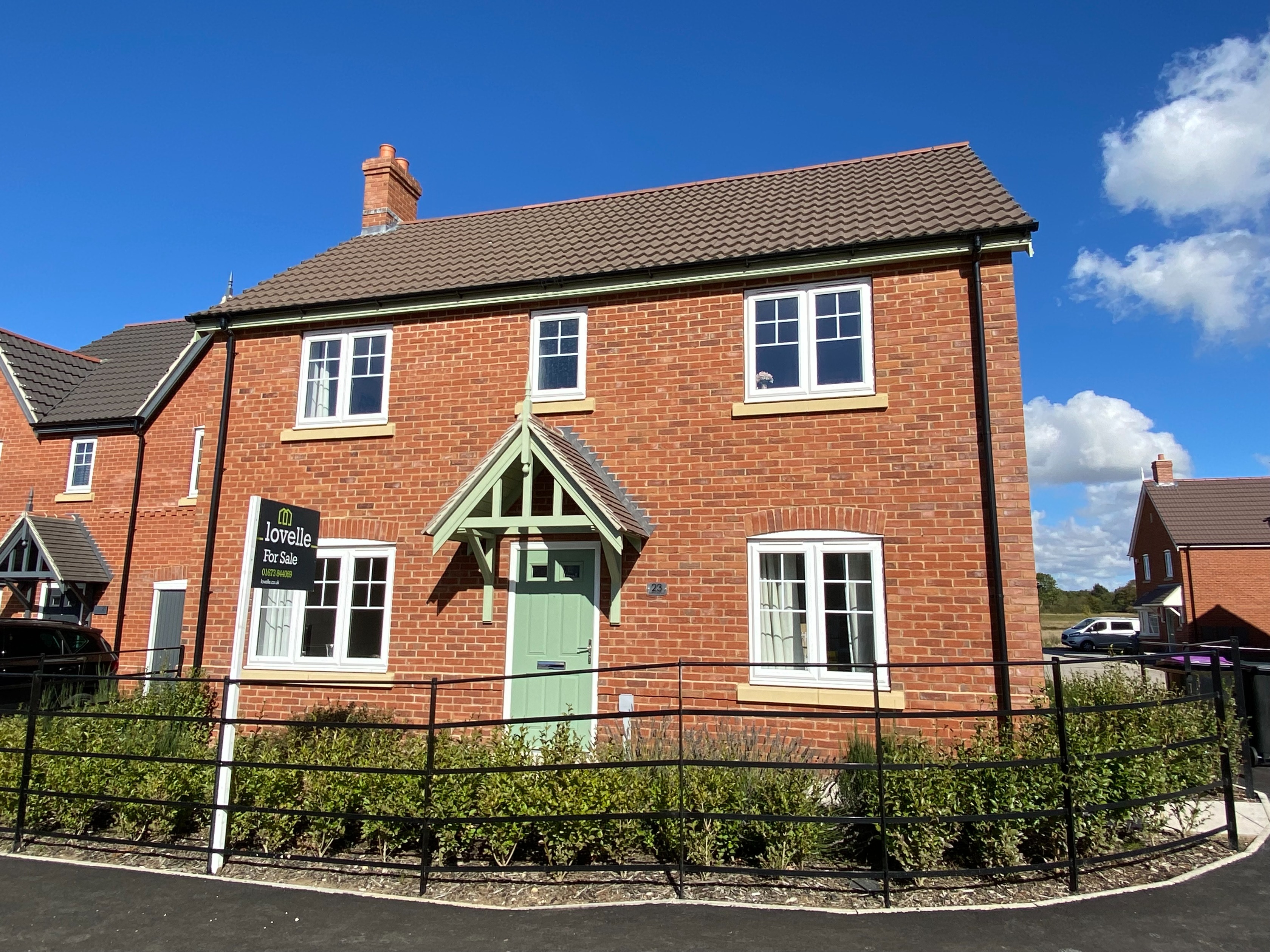 4 bedroom Detached house For Sale