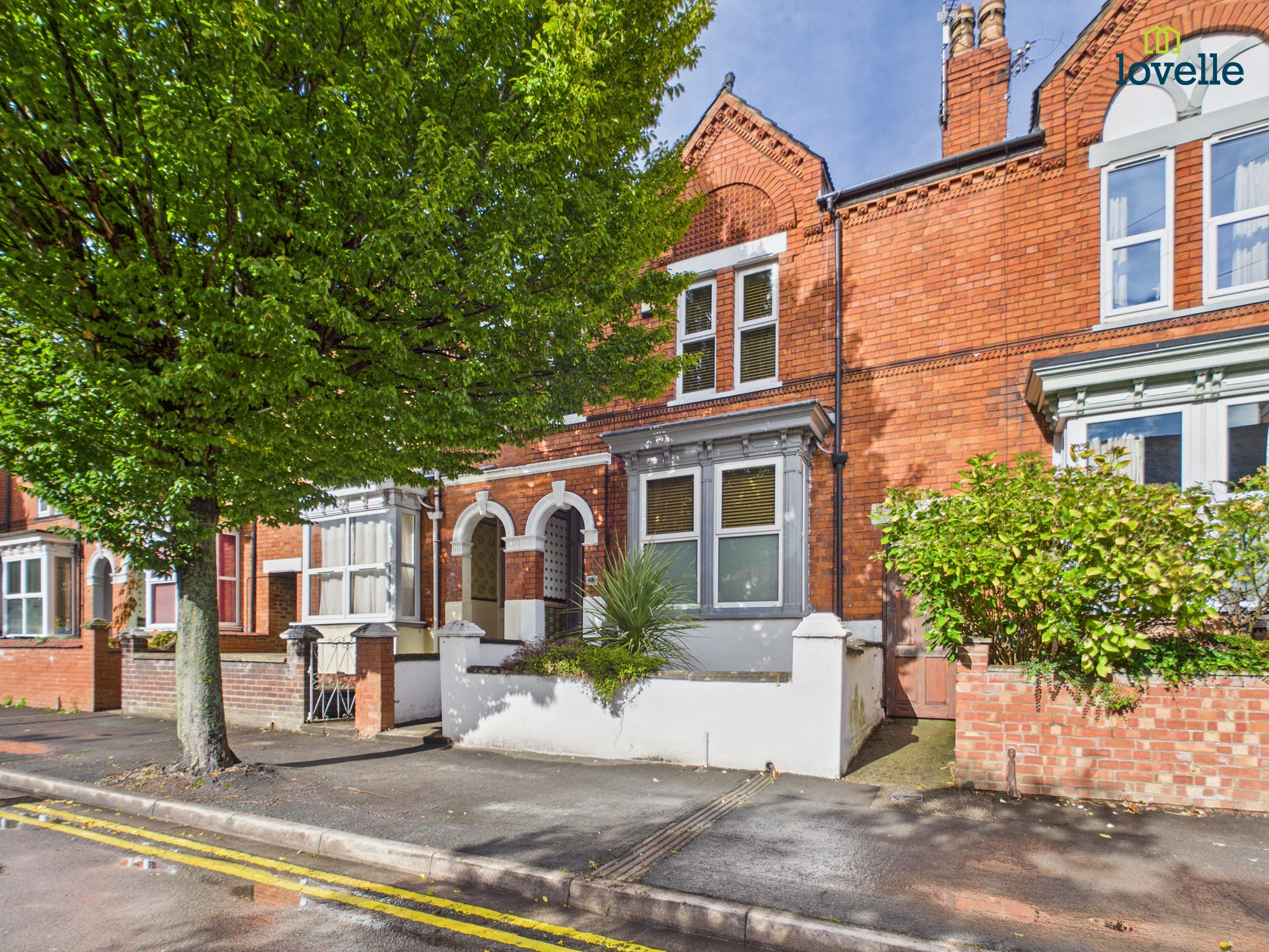 4 bedroom Terraced House For Sale