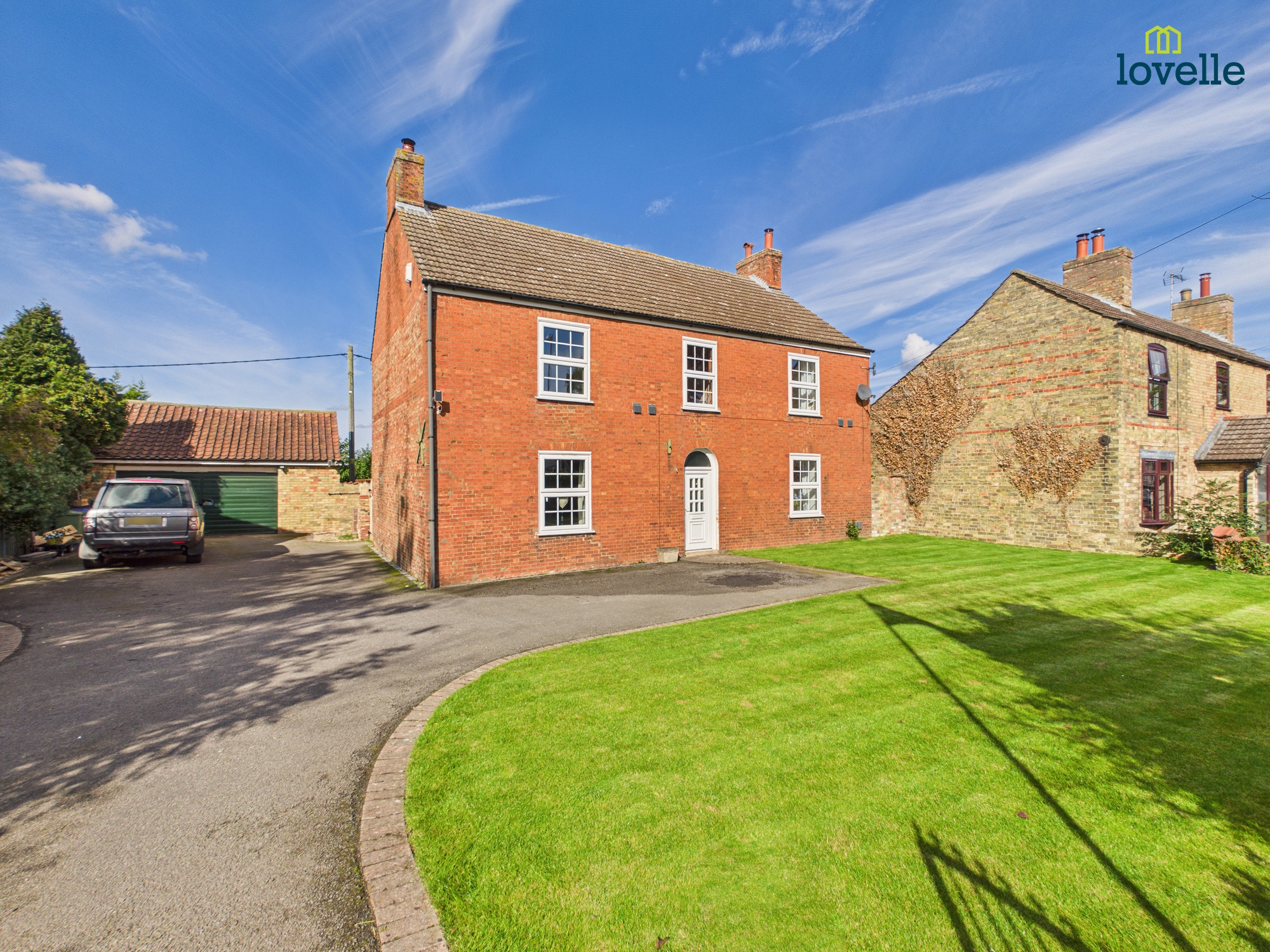 4 bedroom Detached house For Sale