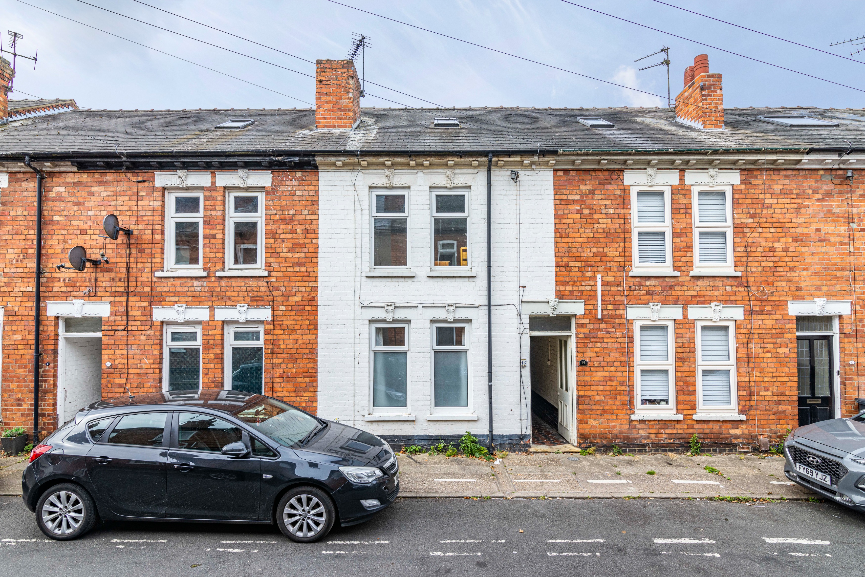 4 bedroom Terraced House For Sale