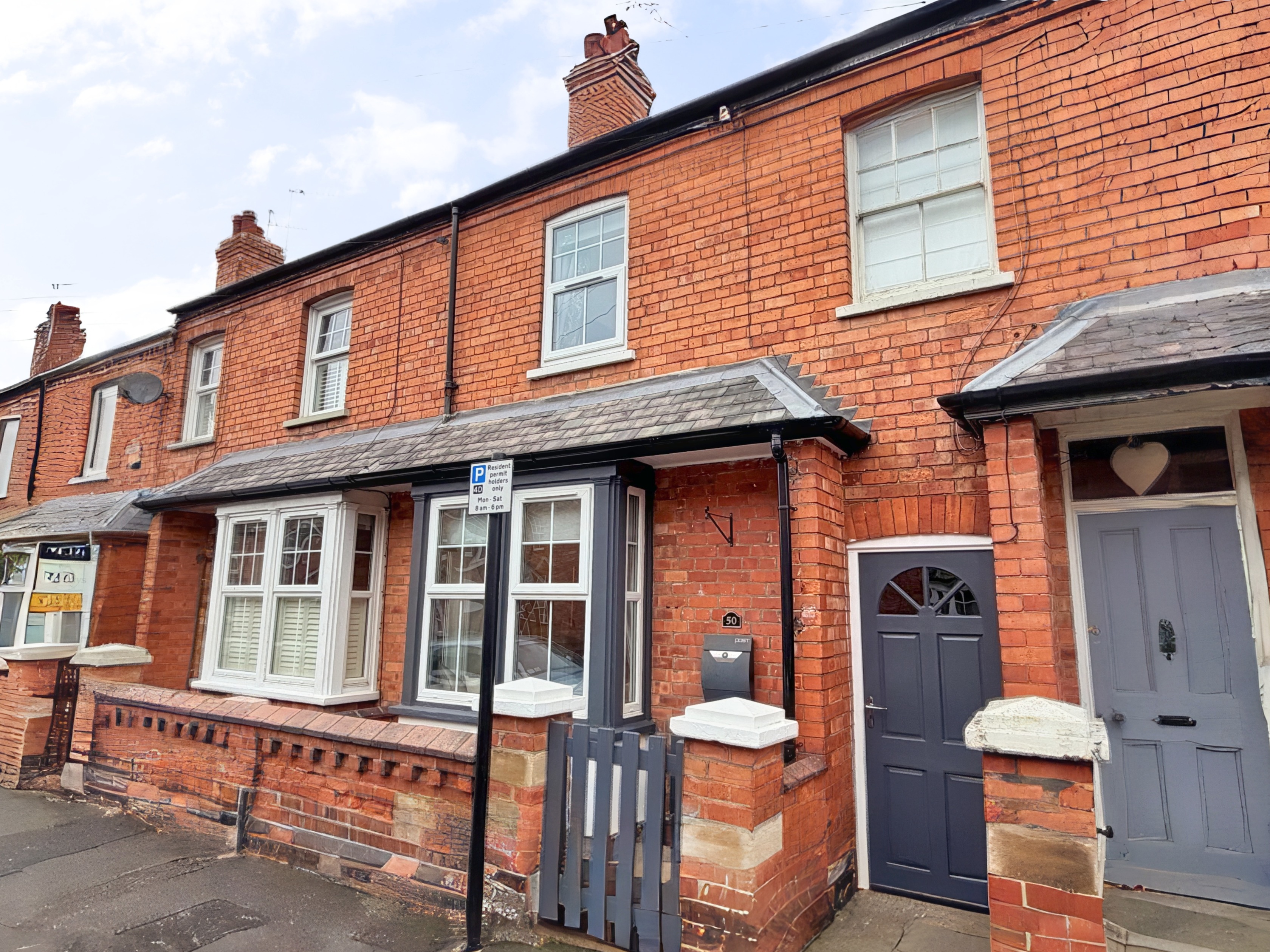 2 bedroom Terraced House Under Offer