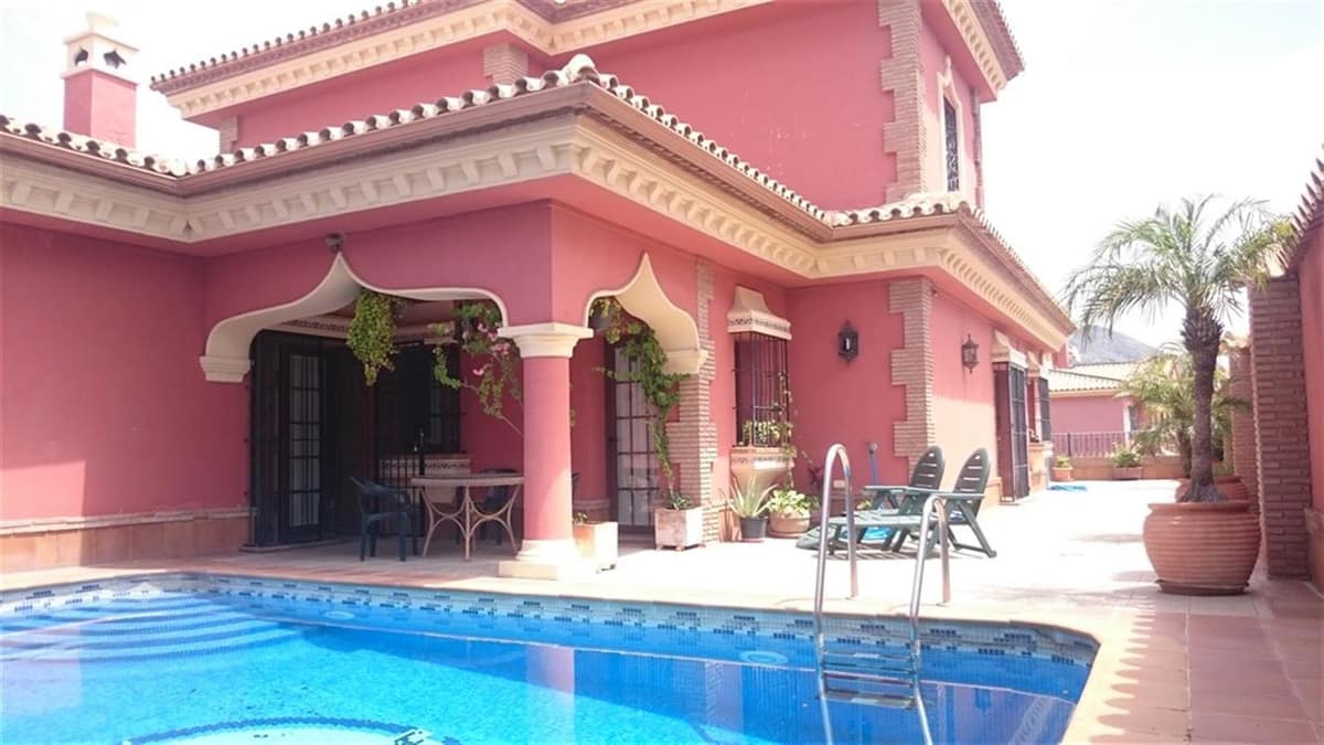 3 bedroom Villa For Sale