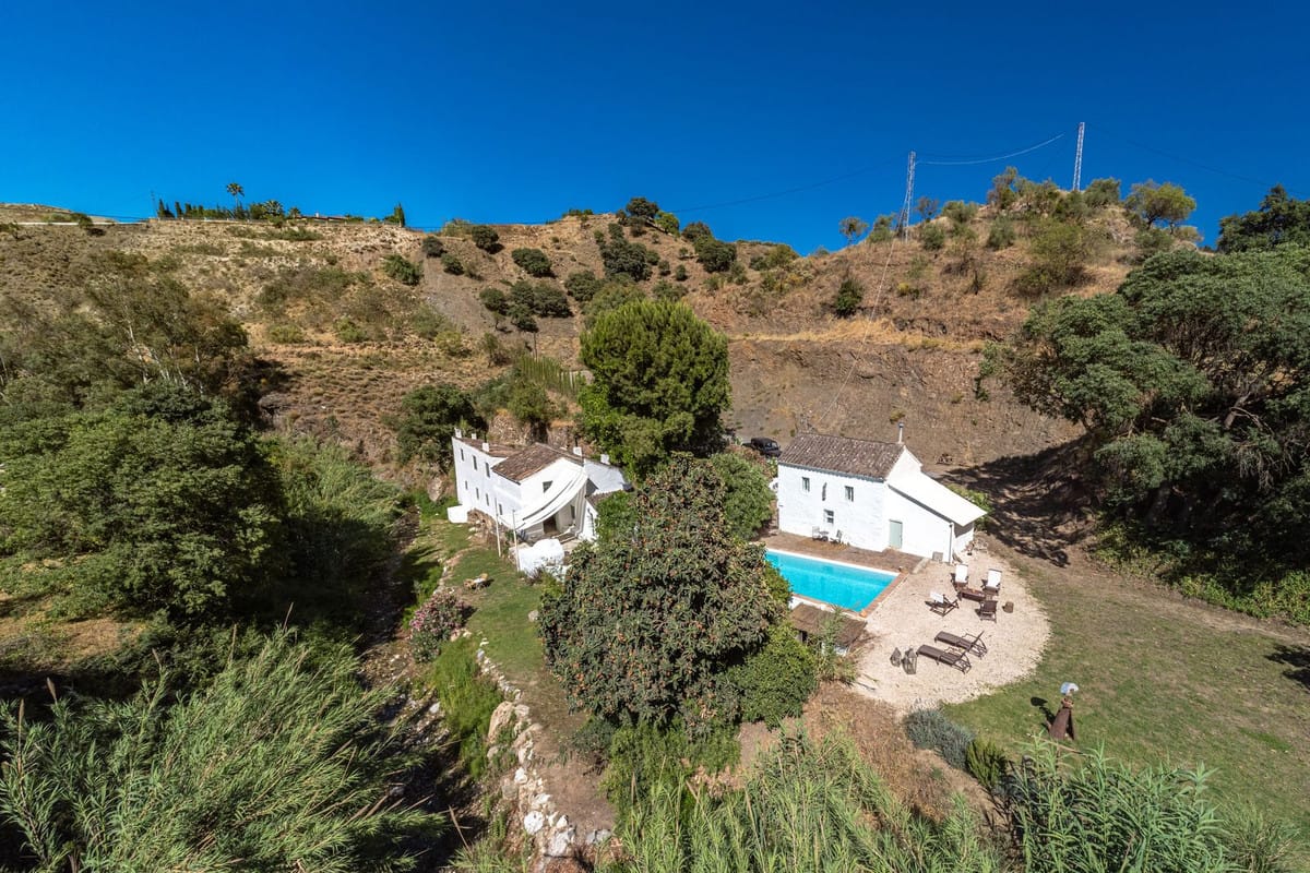 4 bedroom Villa For Sale