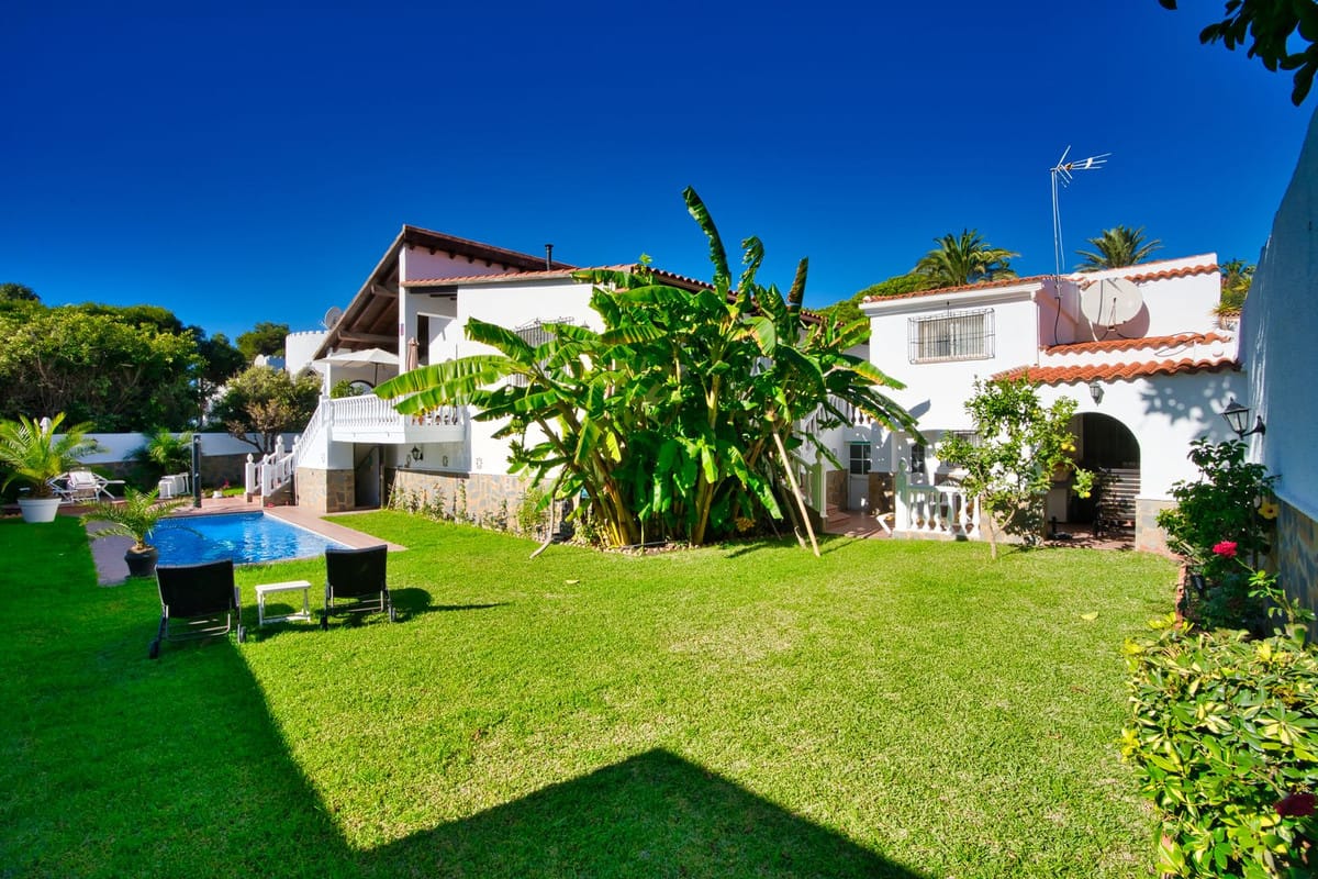 4 bedroom Villa For Sale