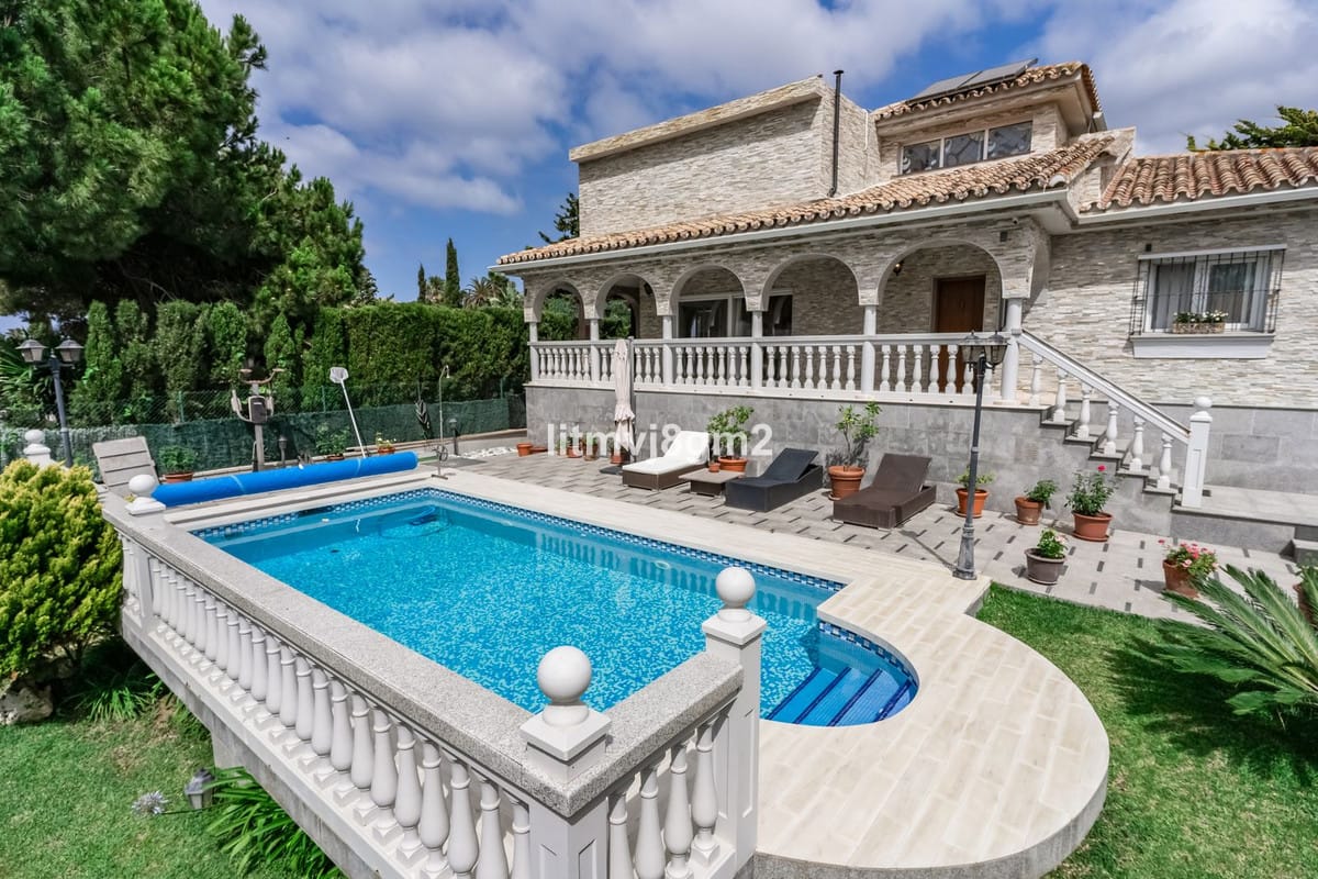 4 bedroom Villa For Sale