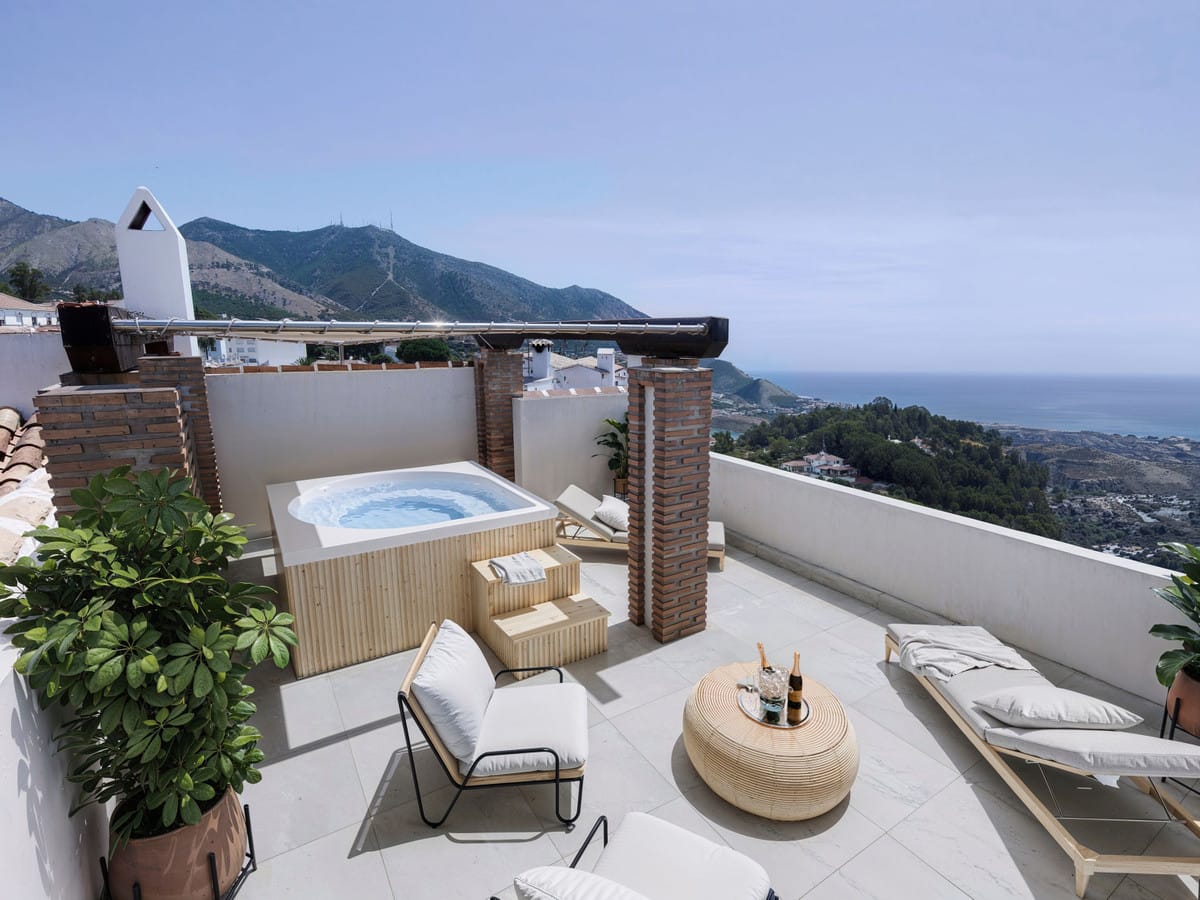 4 bedroom Villa For Sale