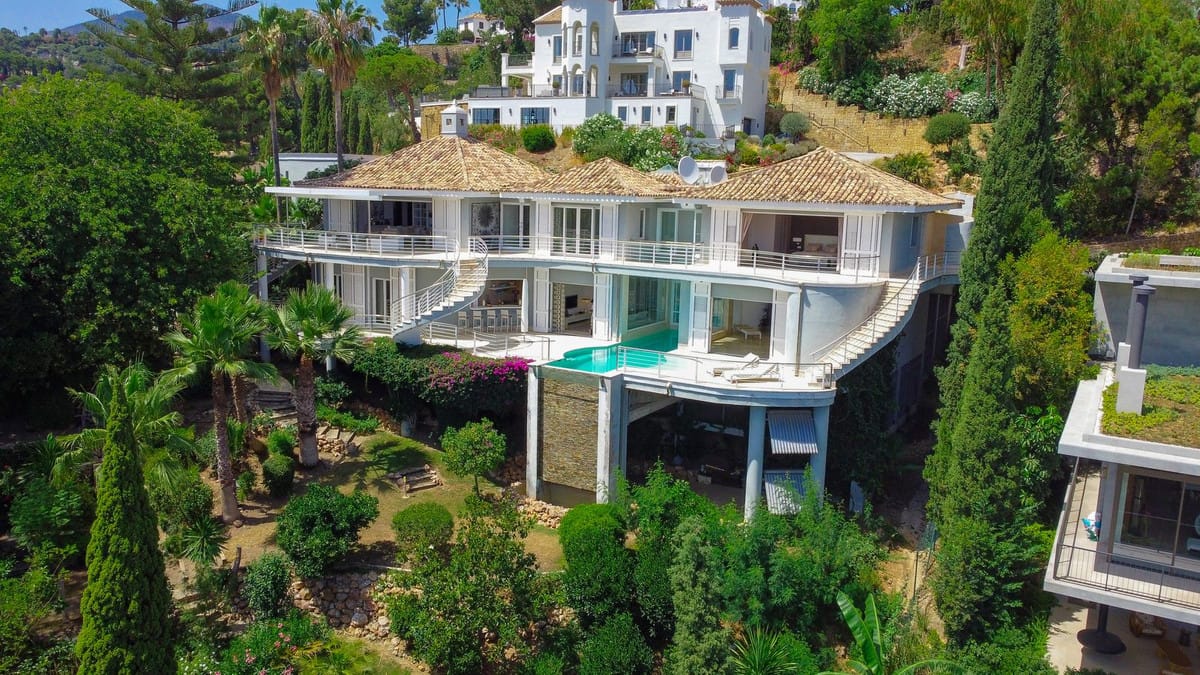 5 bedroom Villa For Sale