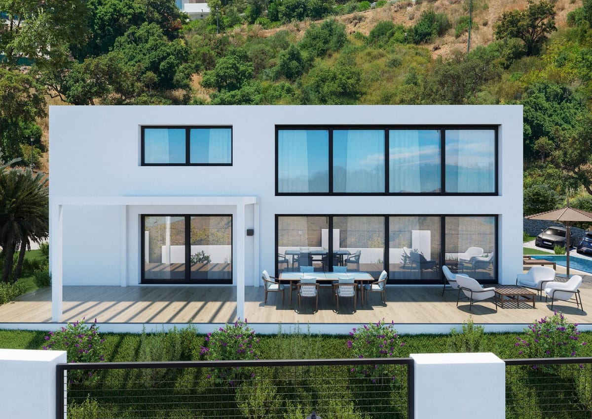 4 bedroom Villa For Sale