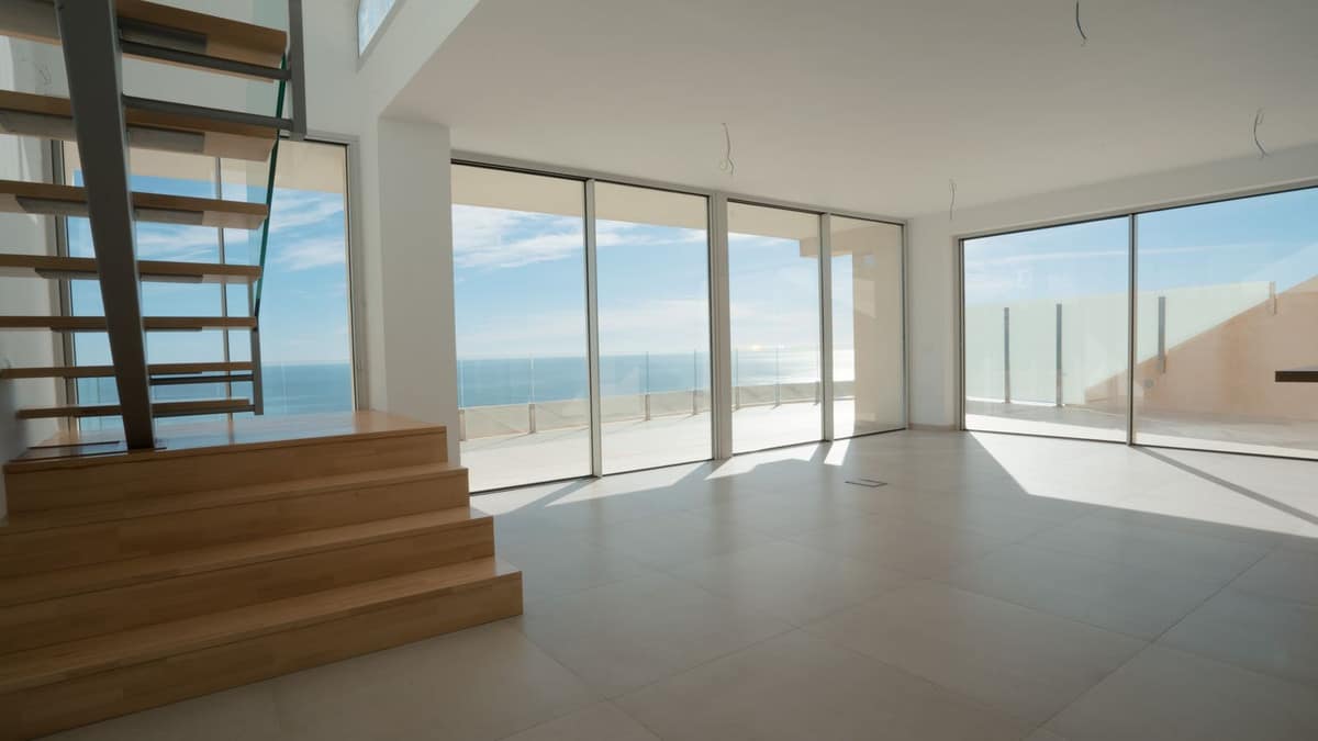 4 bedroom Apartment For Sale