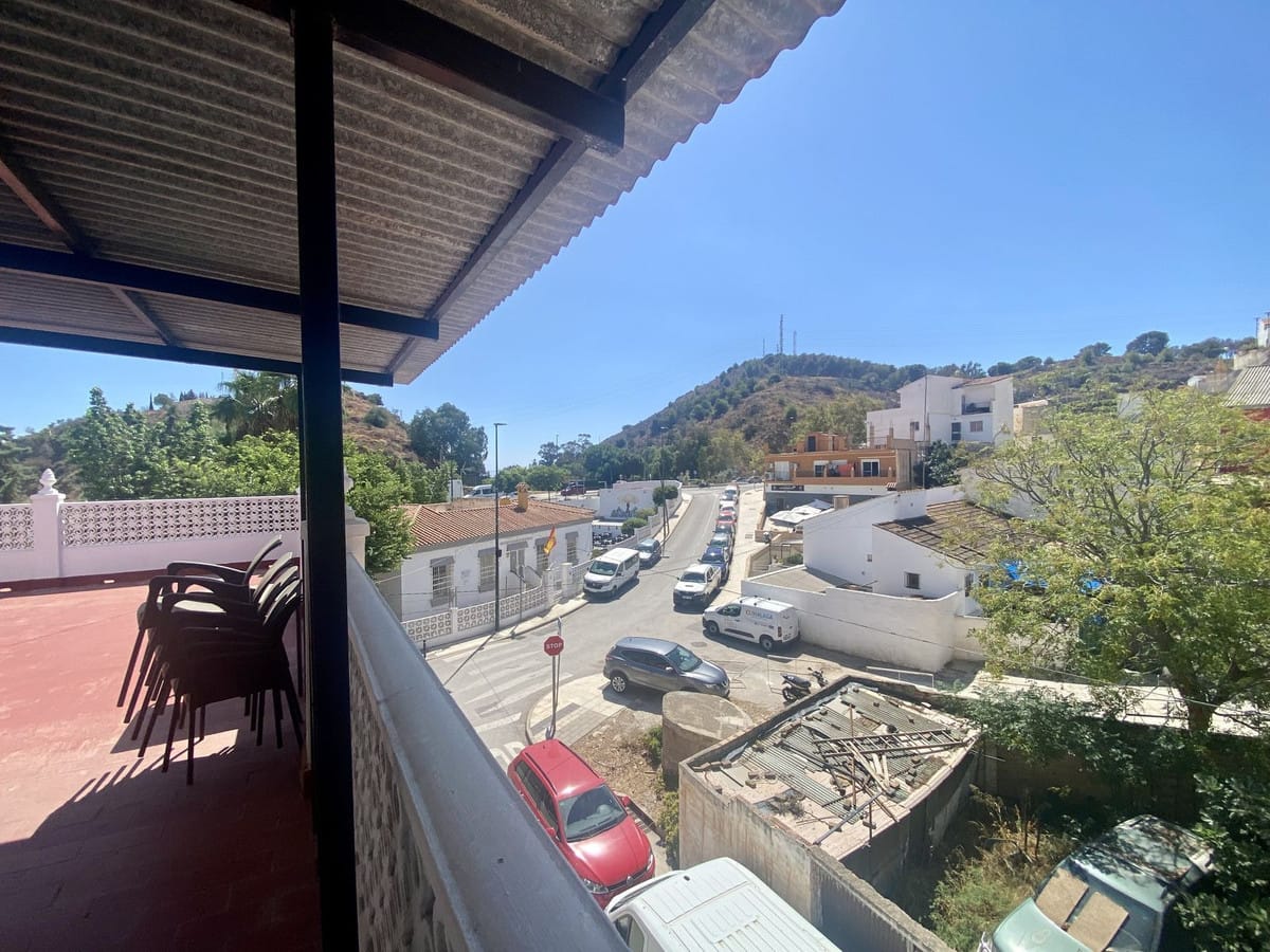 6 bedroom Villa For Sale