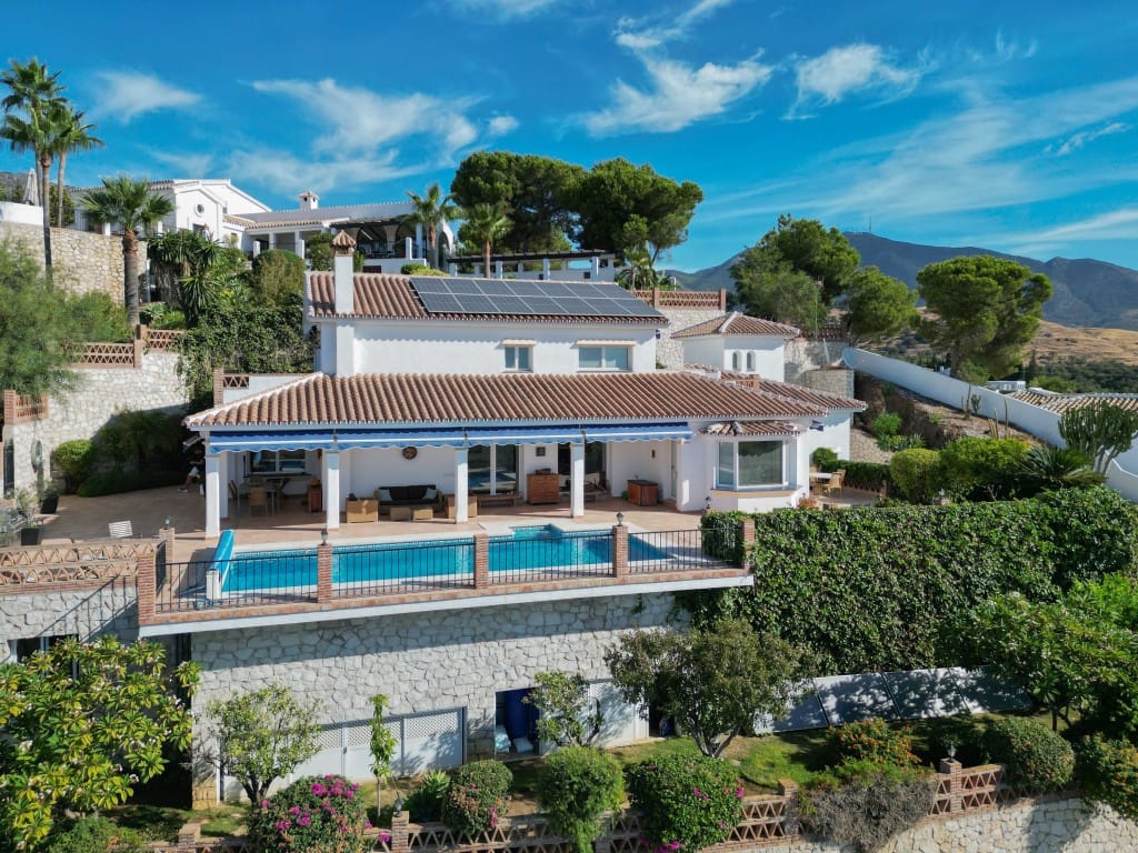 4 bedroom Villa For Sale