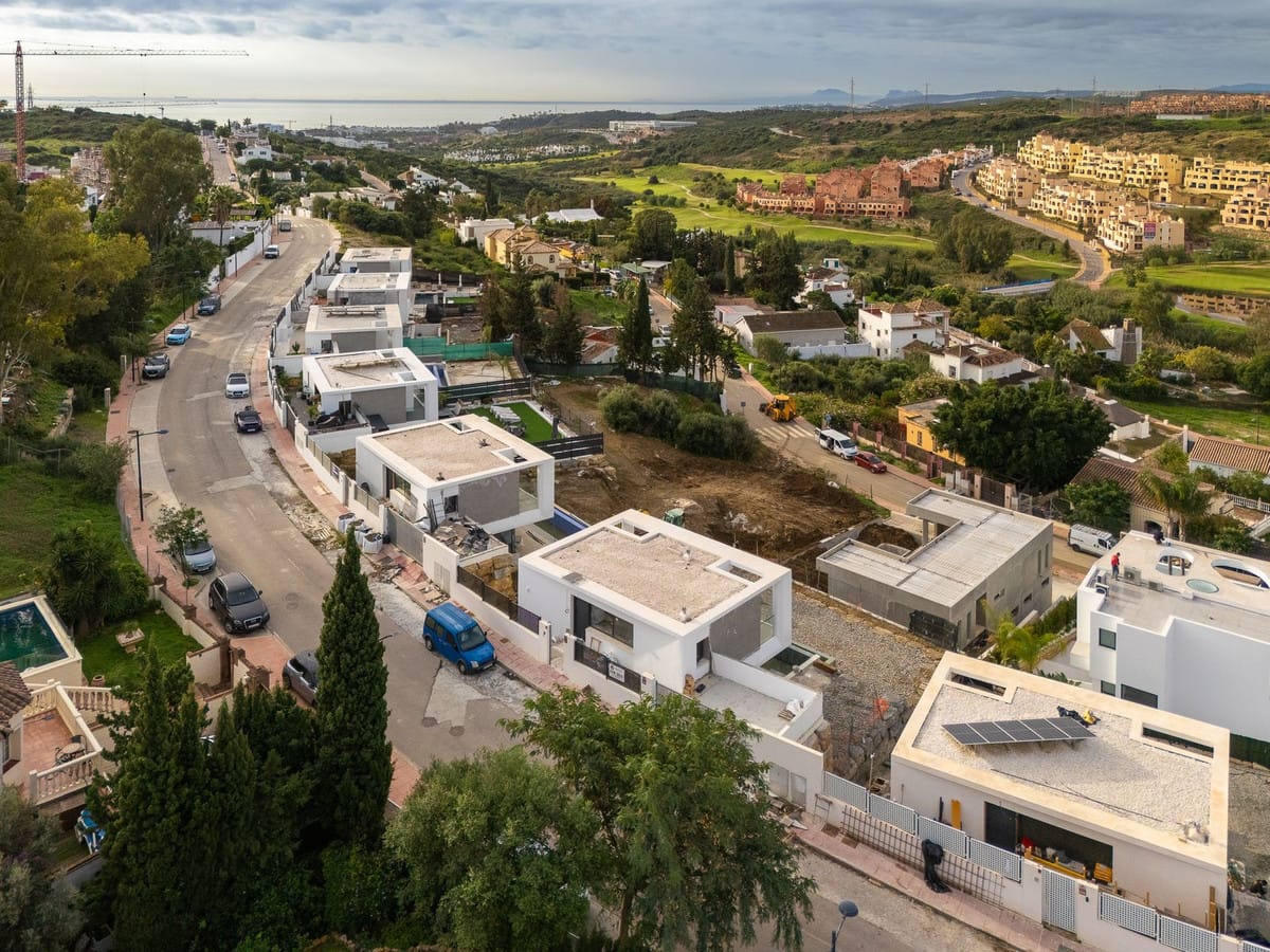 4 bedroom Villa For Sale